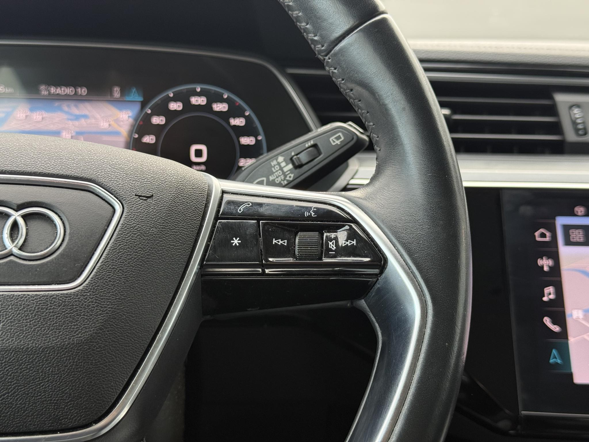 Foto van Audi E-tron 50