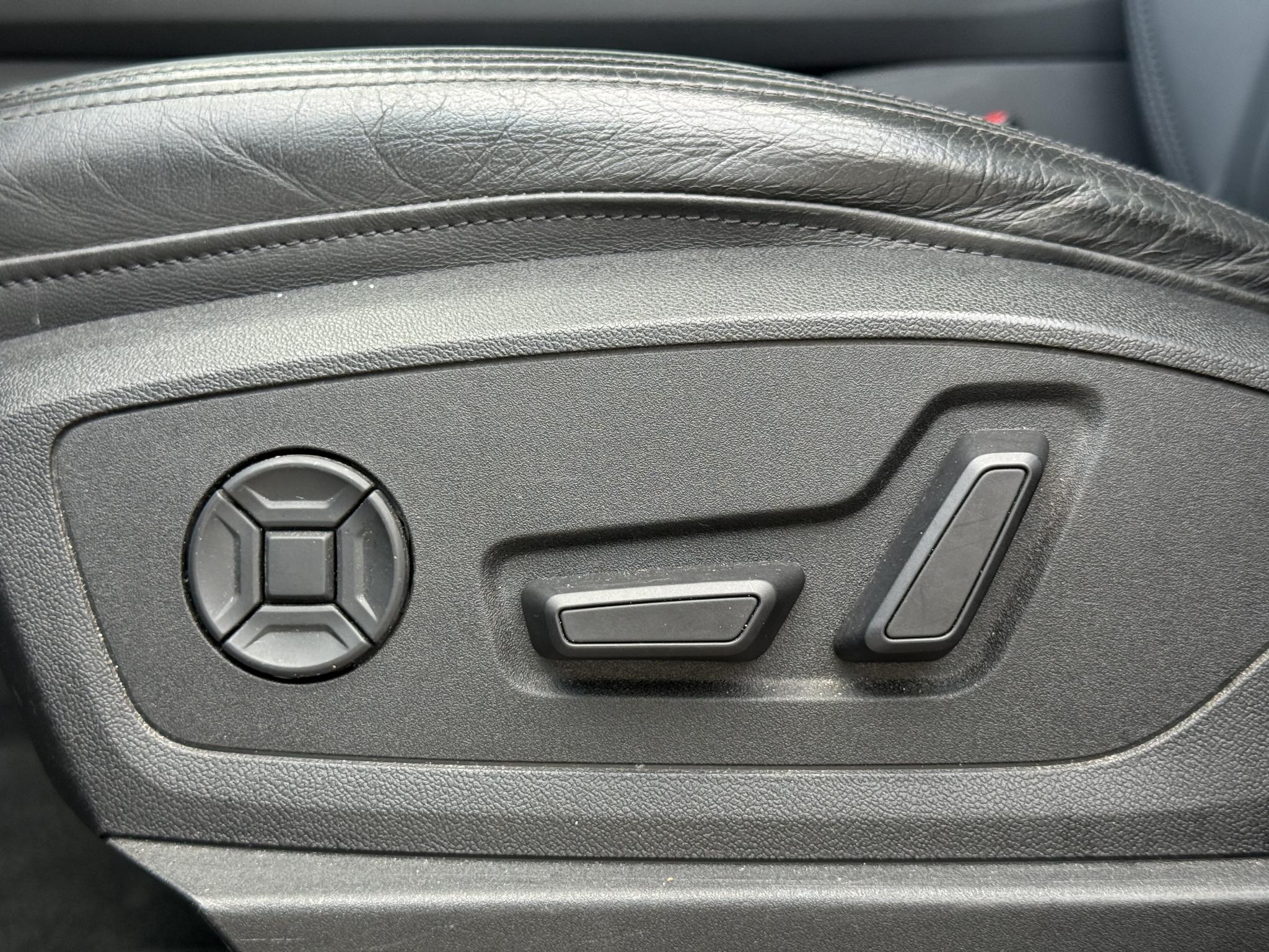 Foto van Audi E-tron 50