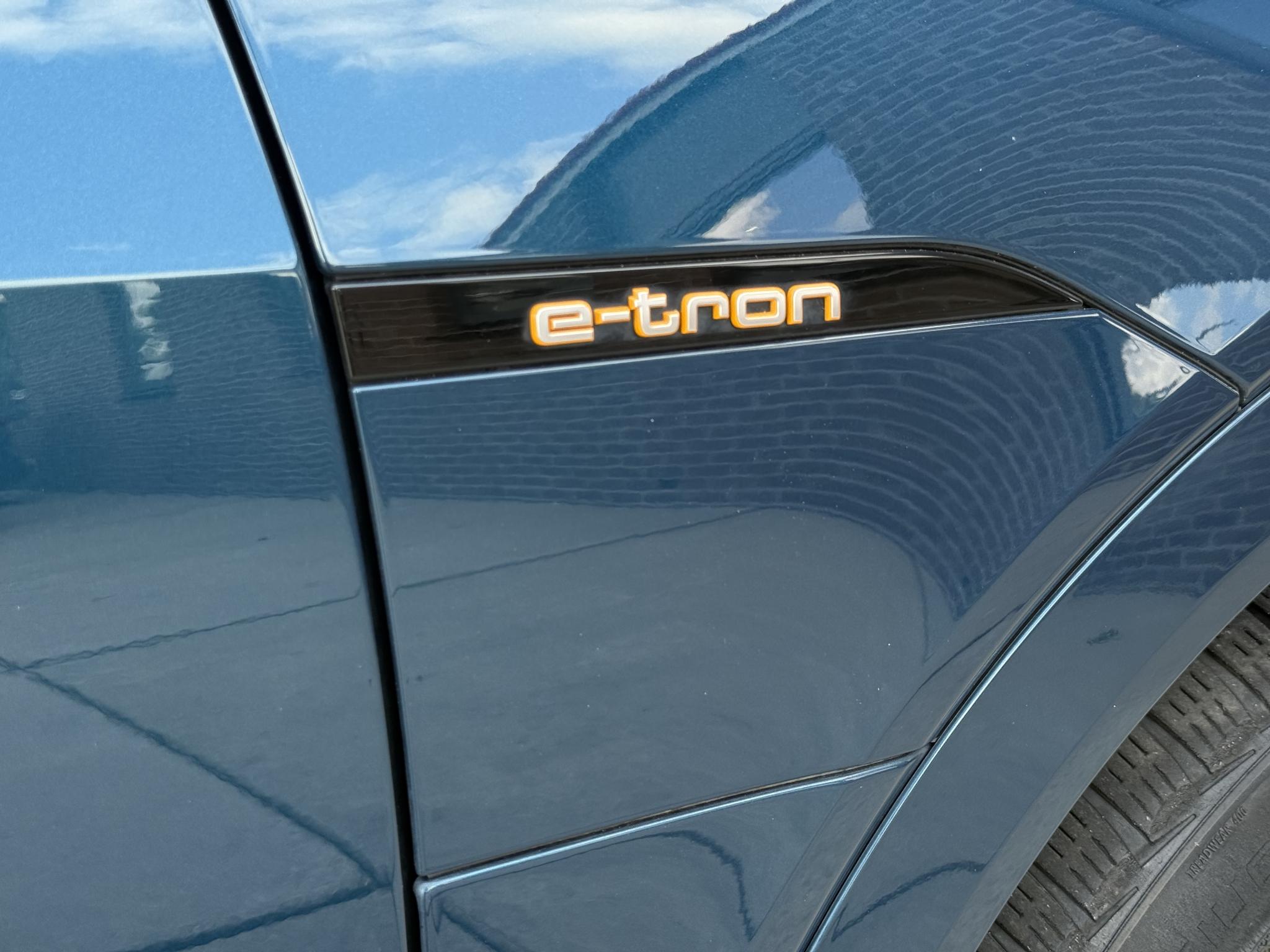 Foto van Audi E-tron 50