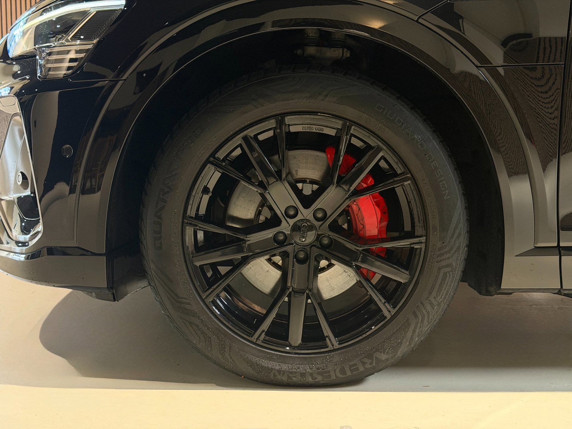 Foto van Audi E-tron