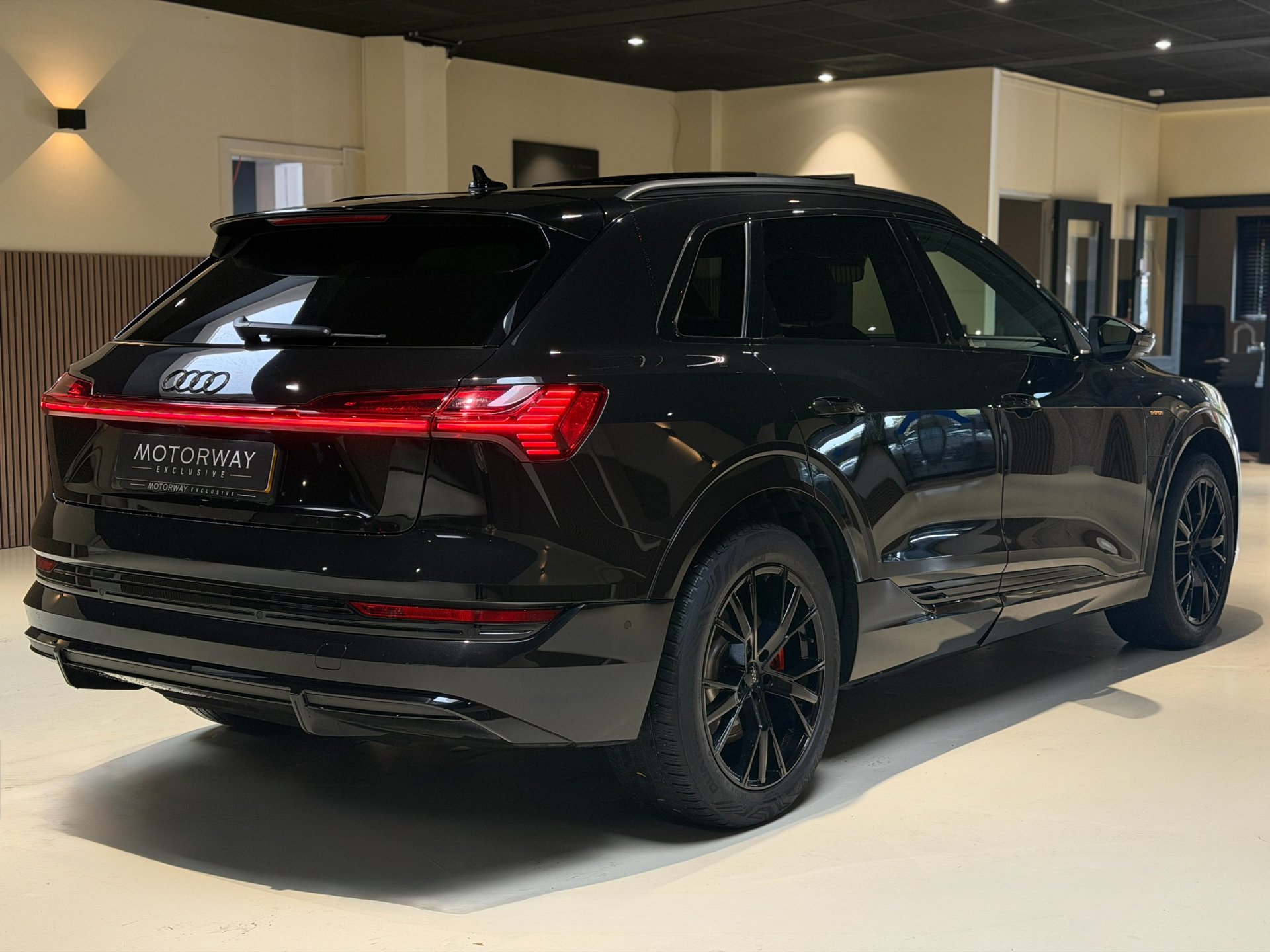 Foto van Audi E-tron