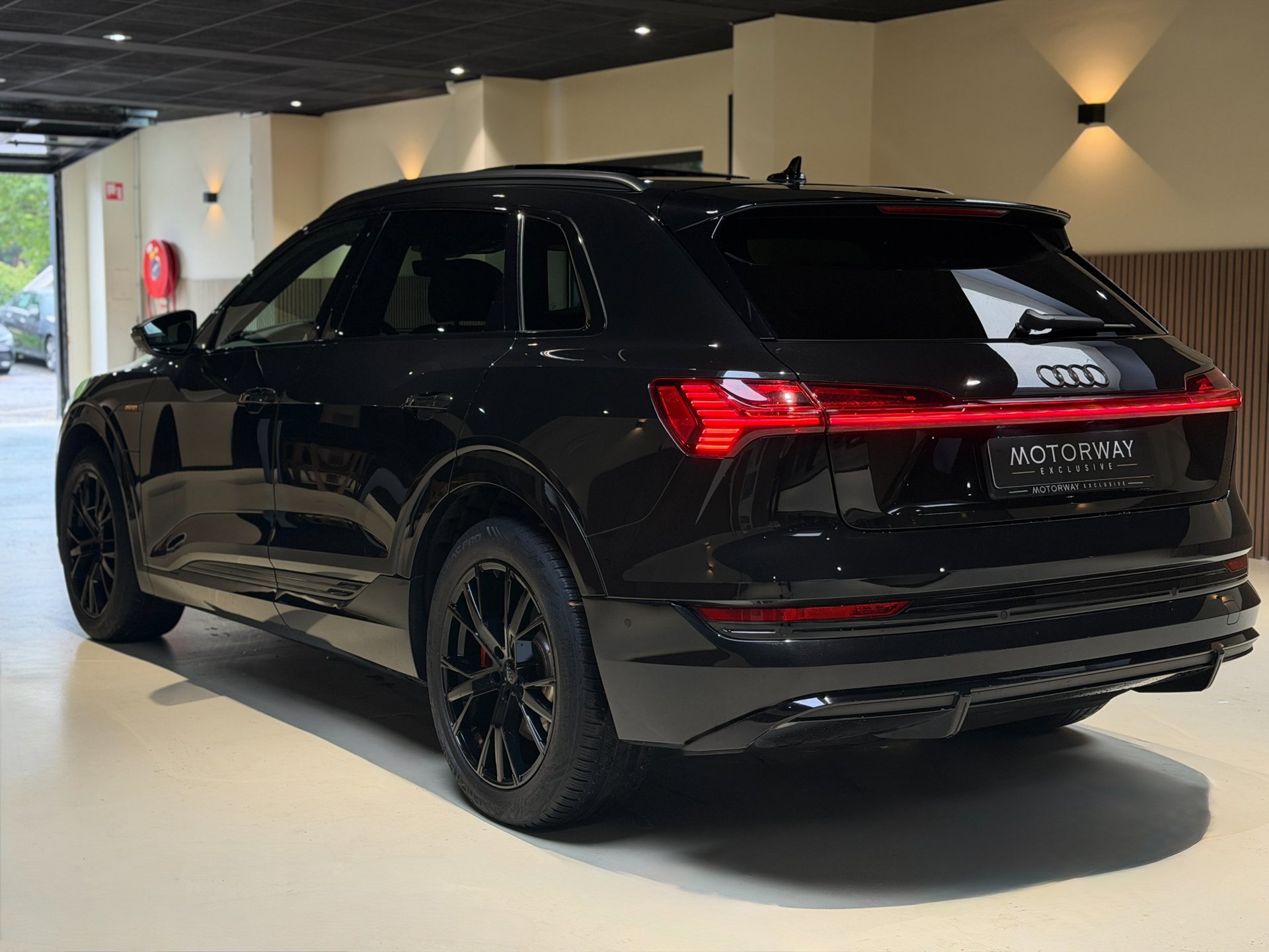Foto van Audi E-tron