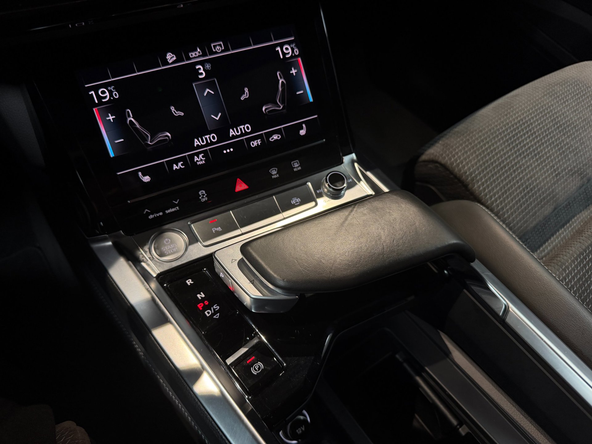 Foto van Audi E-tron