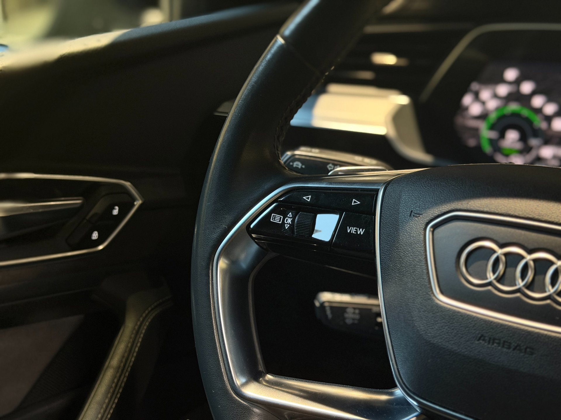 Foto van Audi E-tron