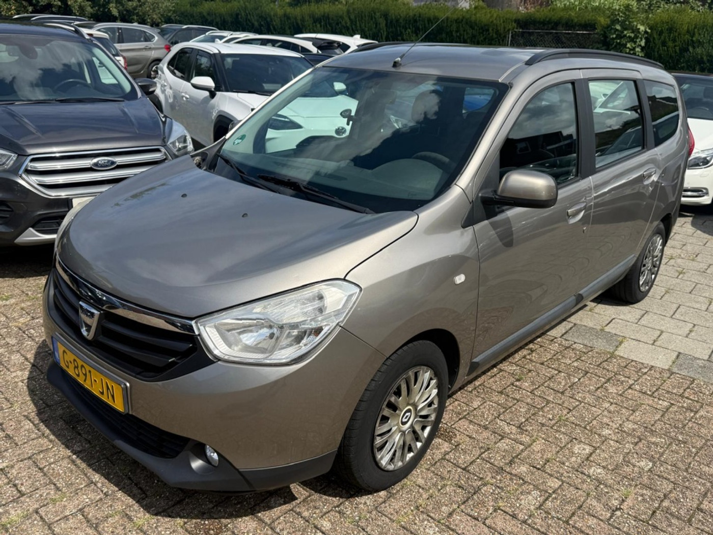 Dacia Lodgy 1.2 TCe Prestige 7p. 2014 - voorkant