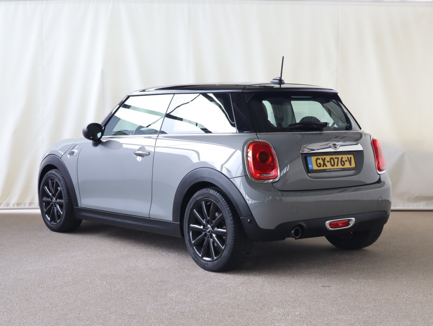 Foto van Mini One