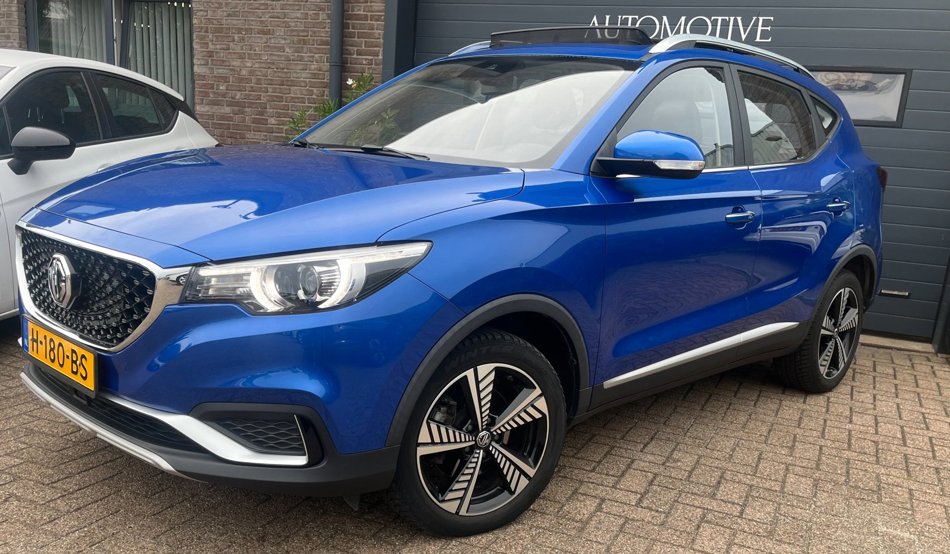 Foto van MG MG ZS Ev