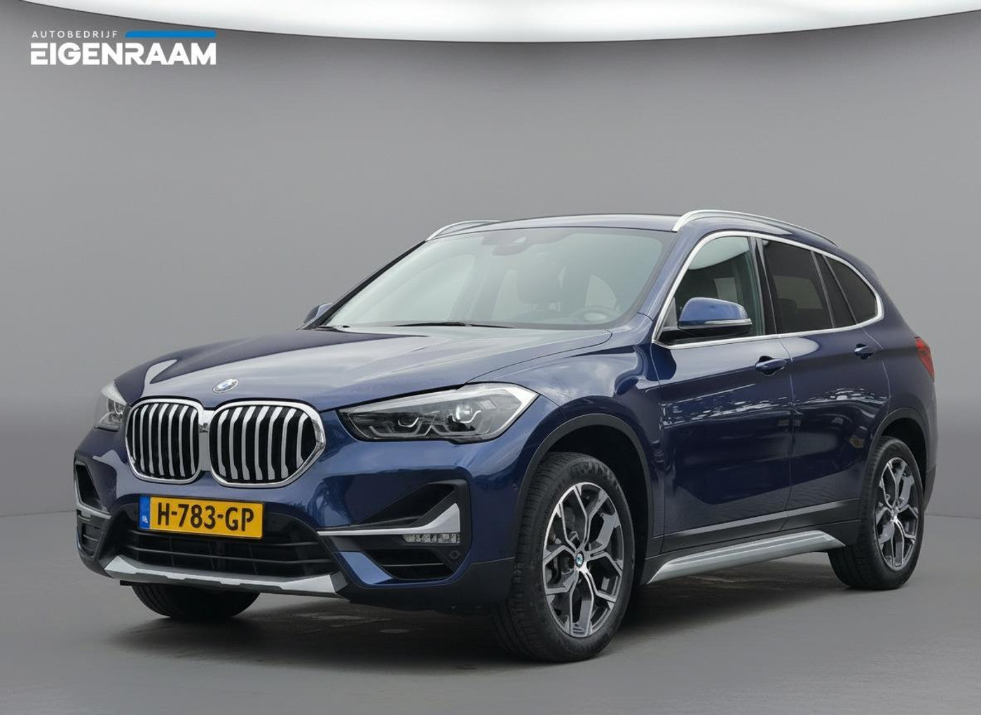 BMW X1 Sdrive20i 20i VDL Nedcar Edition | Trekhaak | Leder | Head-up 2020 - voorkant