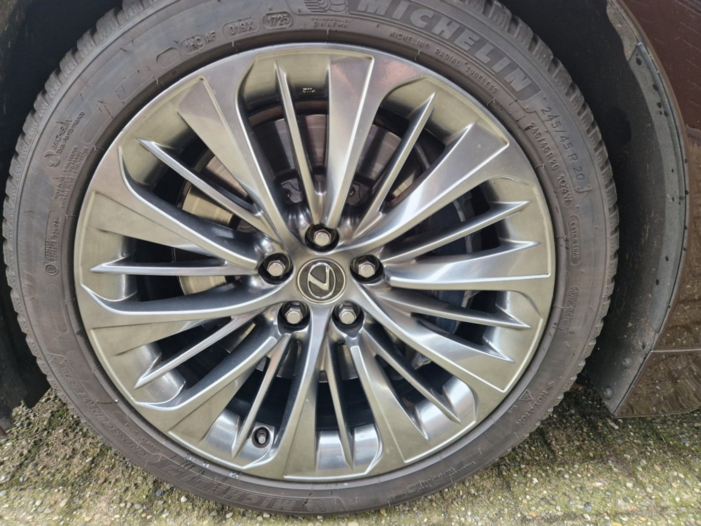 Foto van Lexus LS