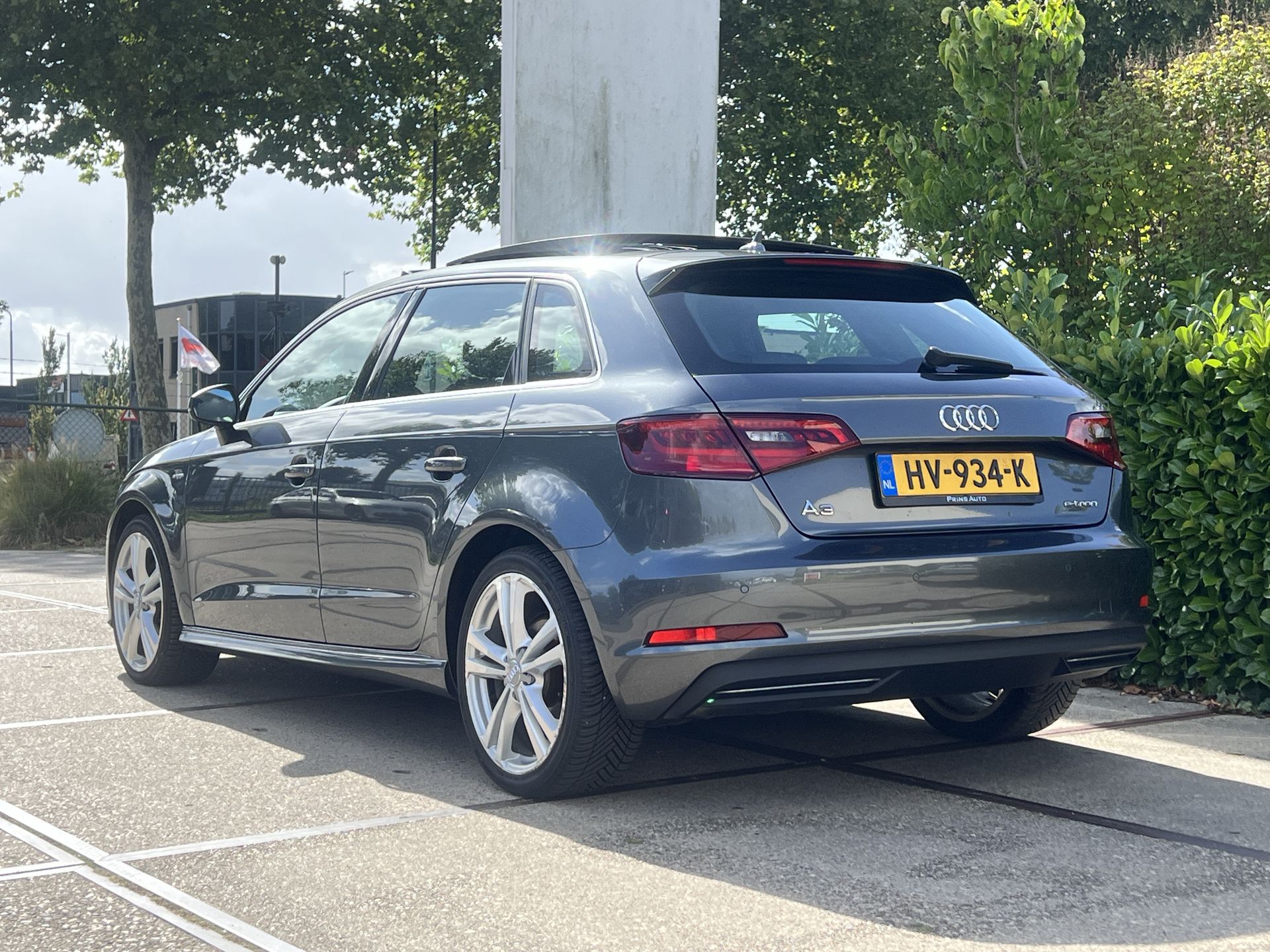 Foto van Audi A3 Sportback E-tron