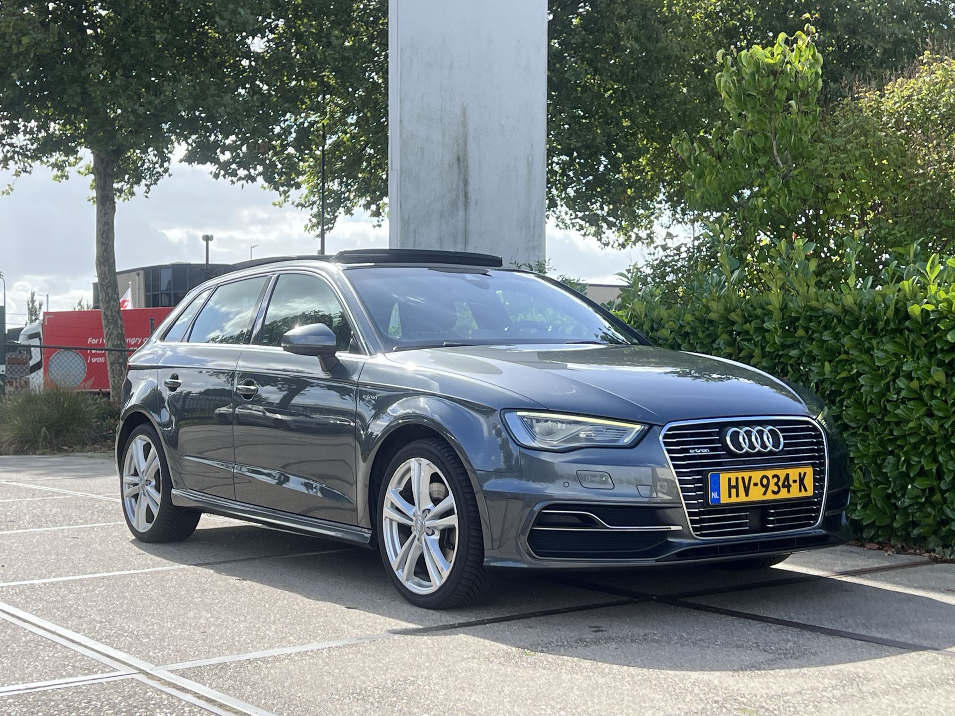 Foto van Audi A3 Sportback E-tron