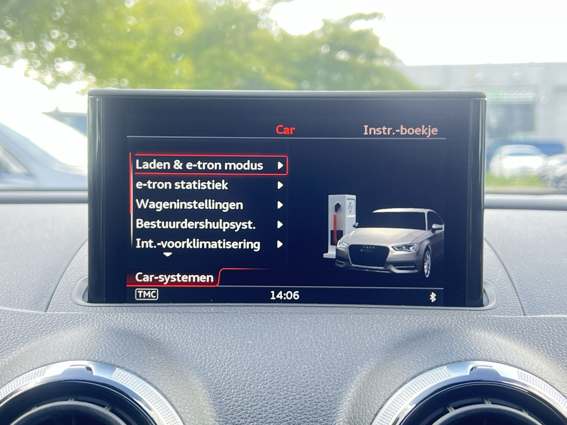 Foto van Audi A3 Sportback E-tron