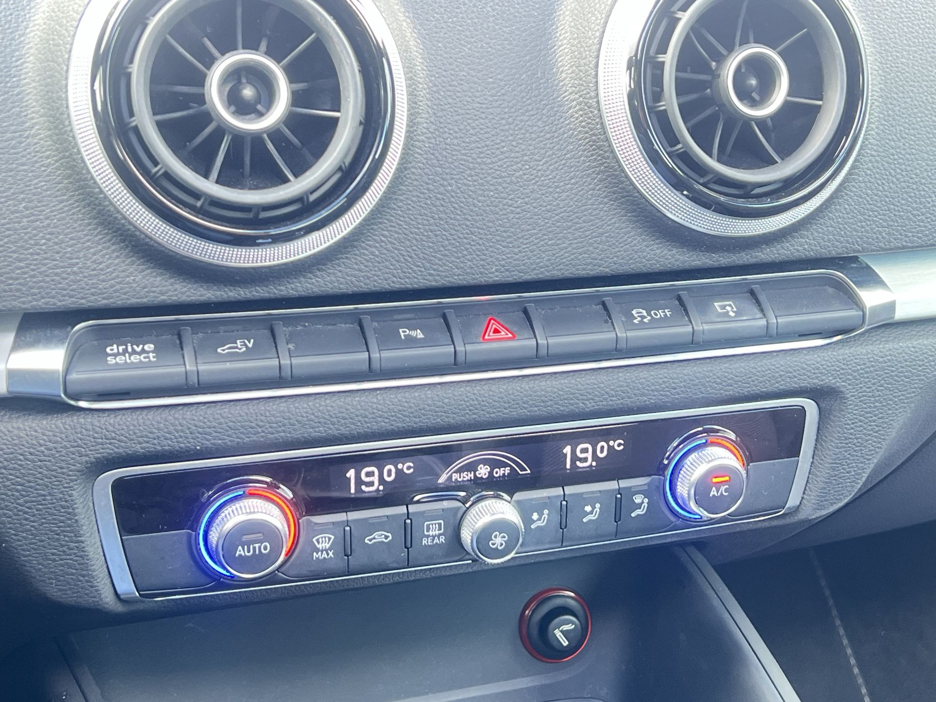 Foto van Audi A3 Sportback E-tron