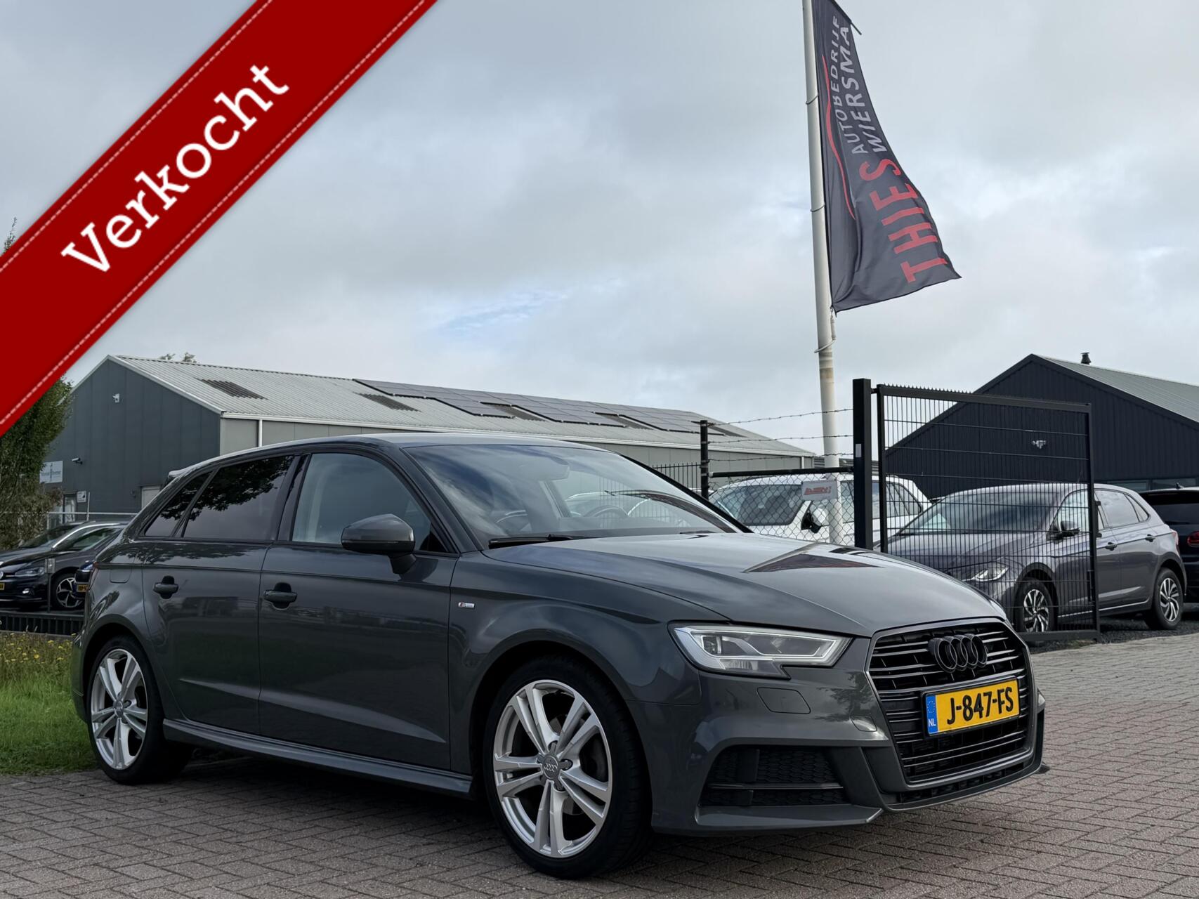 Audi A3 Sportback 35 TFSI S-line 150PK CoD Advance Nano Grey 2019 - voorkant