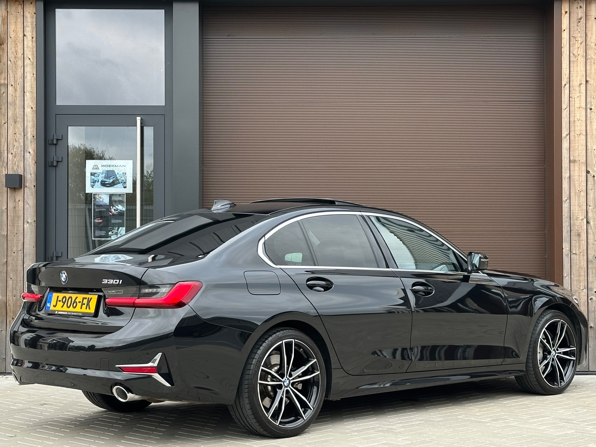 Foto van BMW 330i