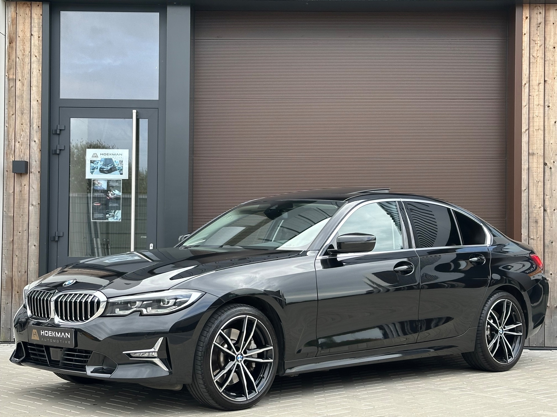 Foto van BMW 330i