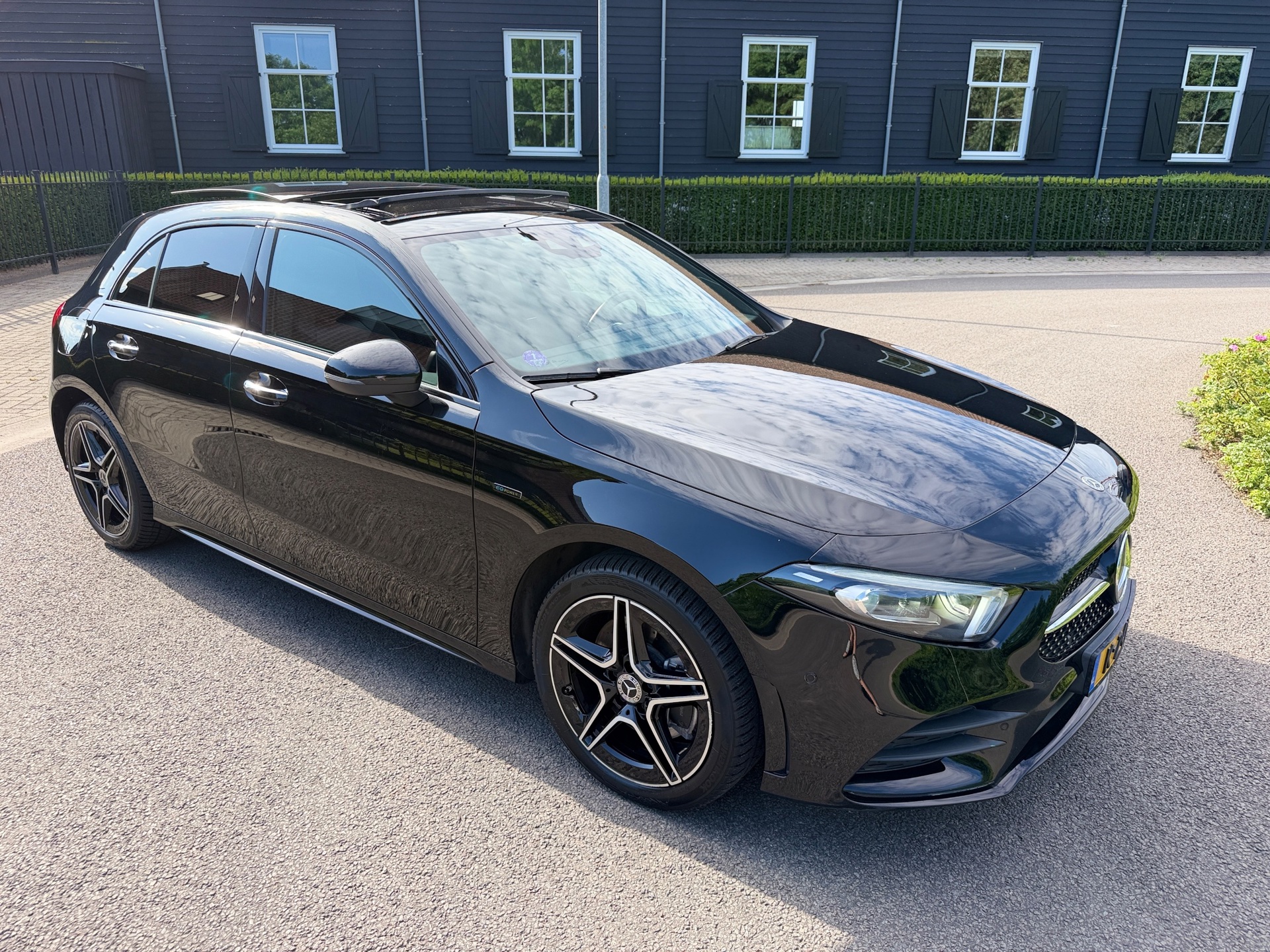 Foto van Mercedes-Benz A 250 E