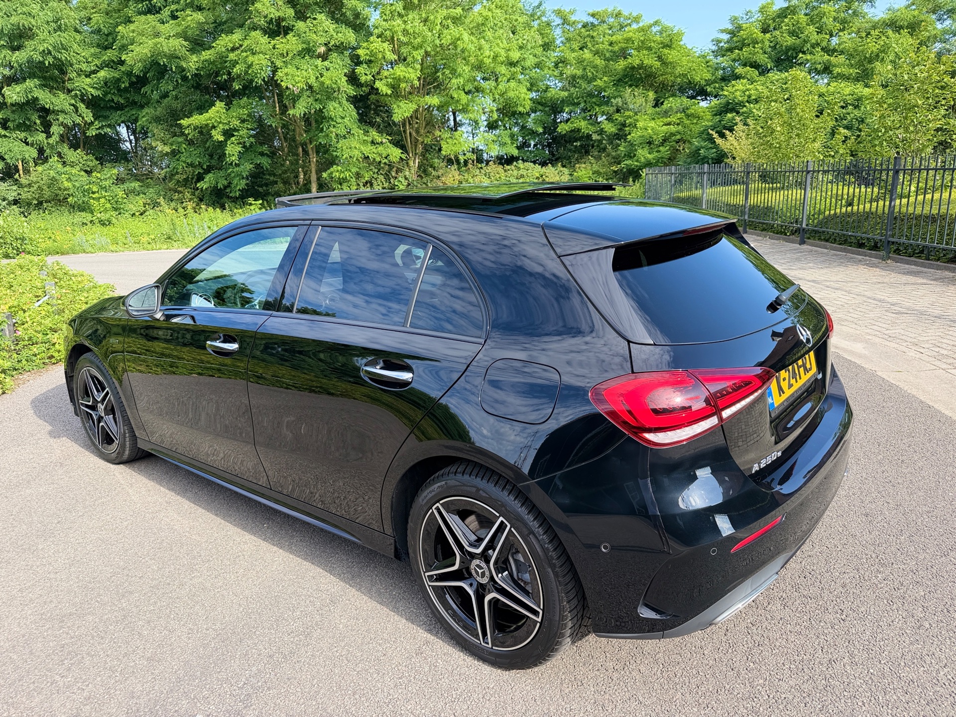 Foto van Mercedes-Benz A 250 E
