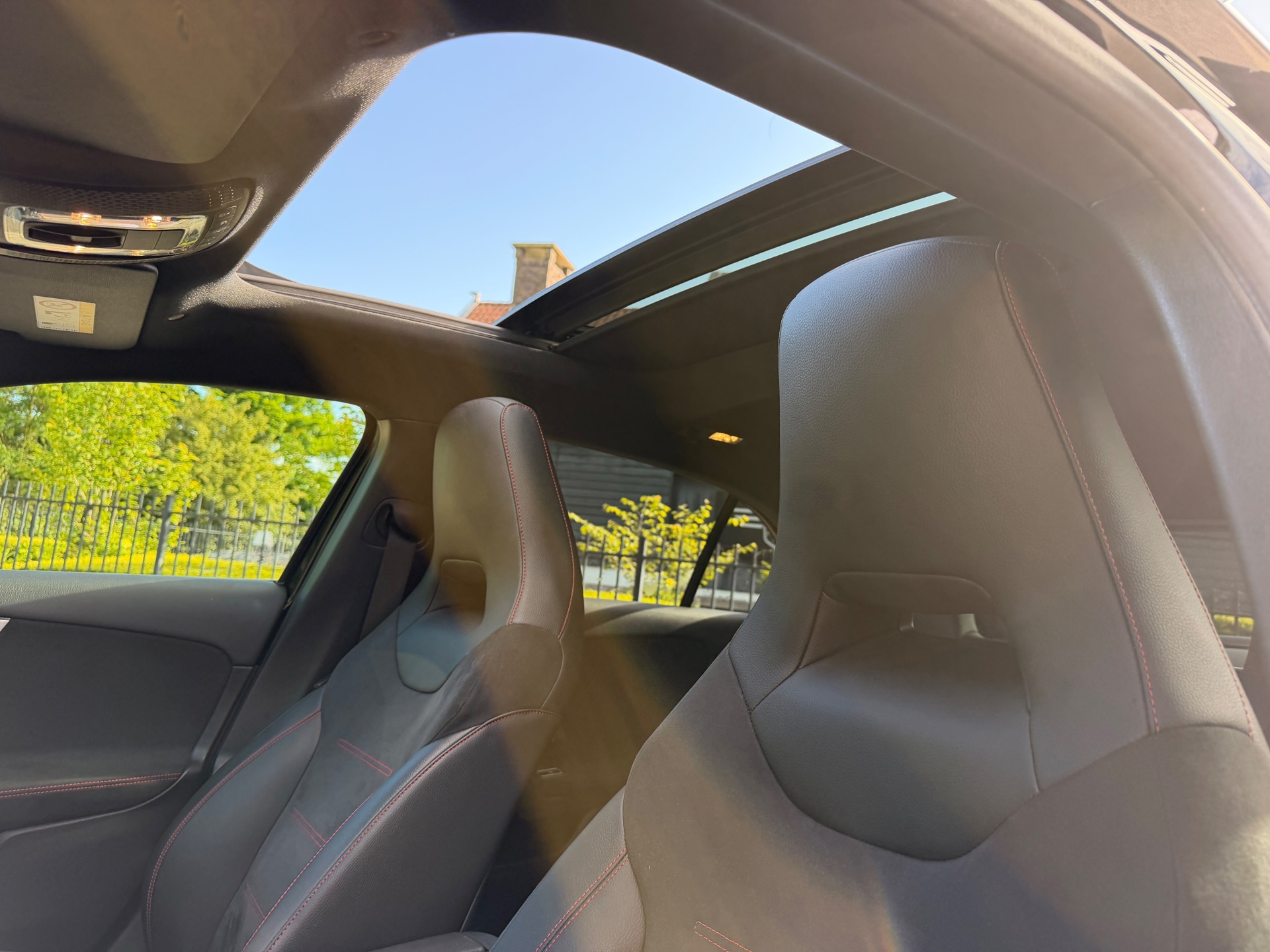 Foto van Mercedes-Benz A 250 E