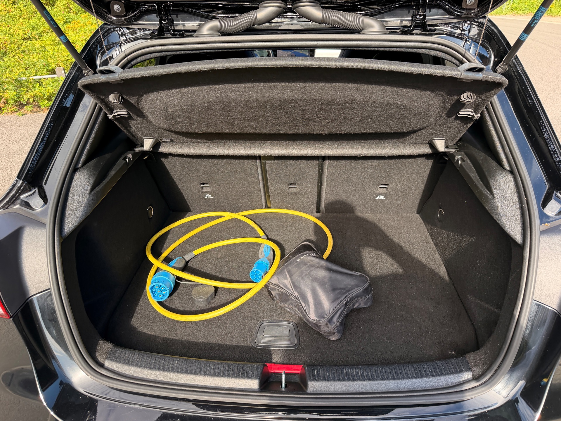 Foto van Mercedes-Benz A 250 E