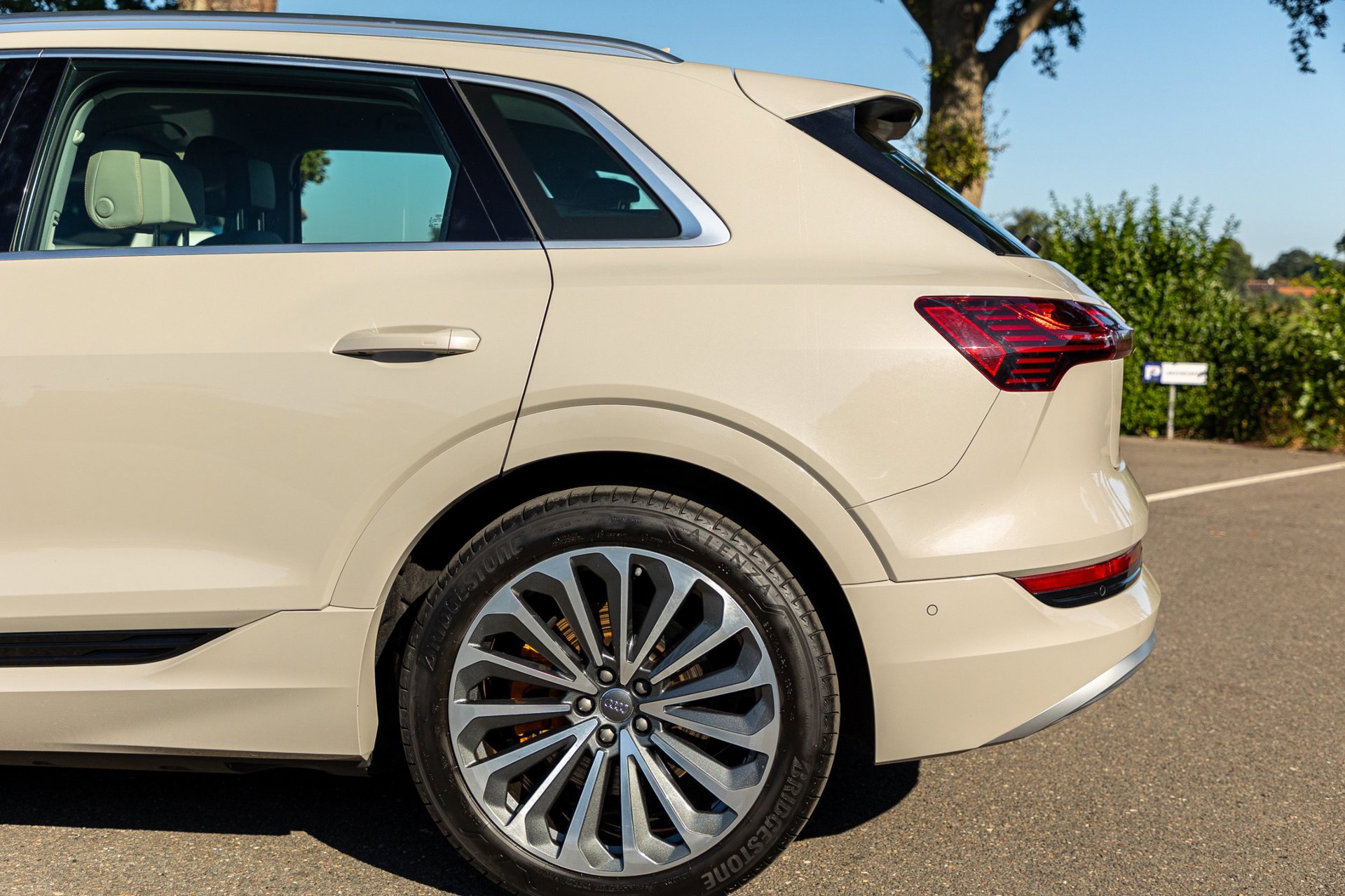 Foto van Audi Audi E-tron