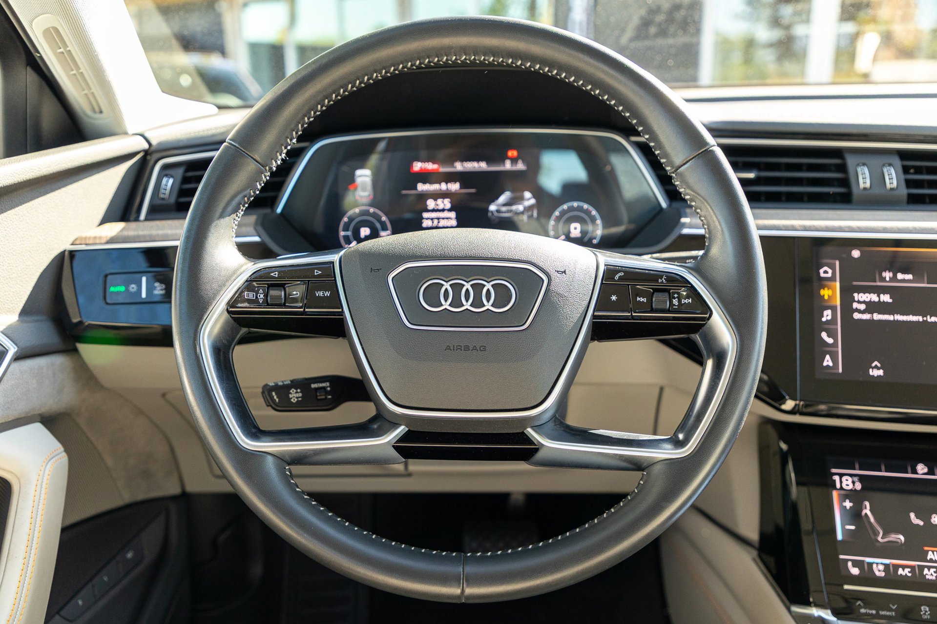 Foto van Audi Audi E-tron