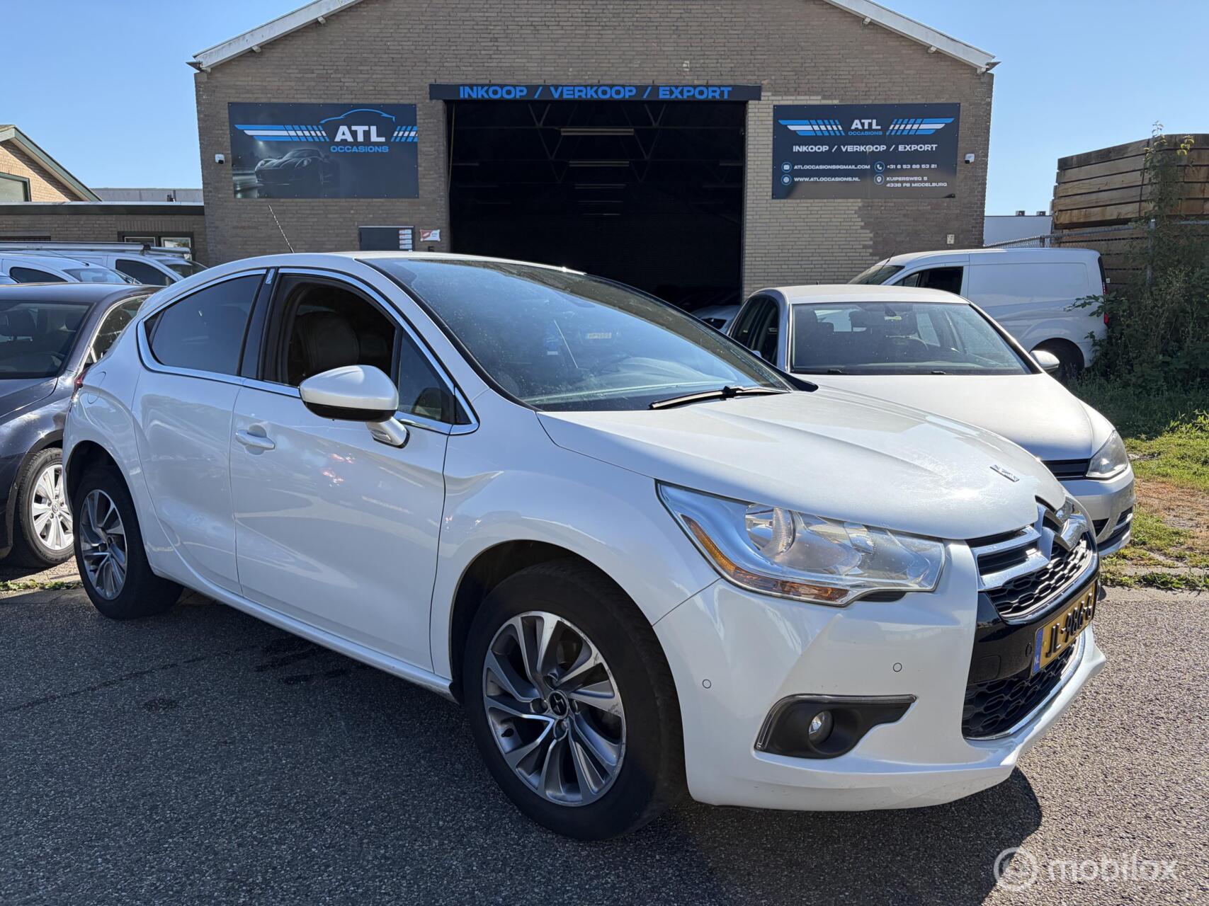 Citroen Ds4 1.2 PureTech Business 2015 - voorkant