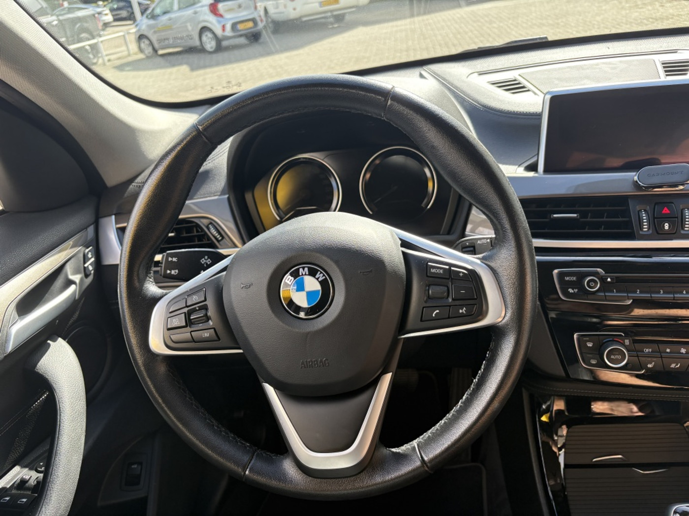 Foto van BMW X1 Sdrive18i