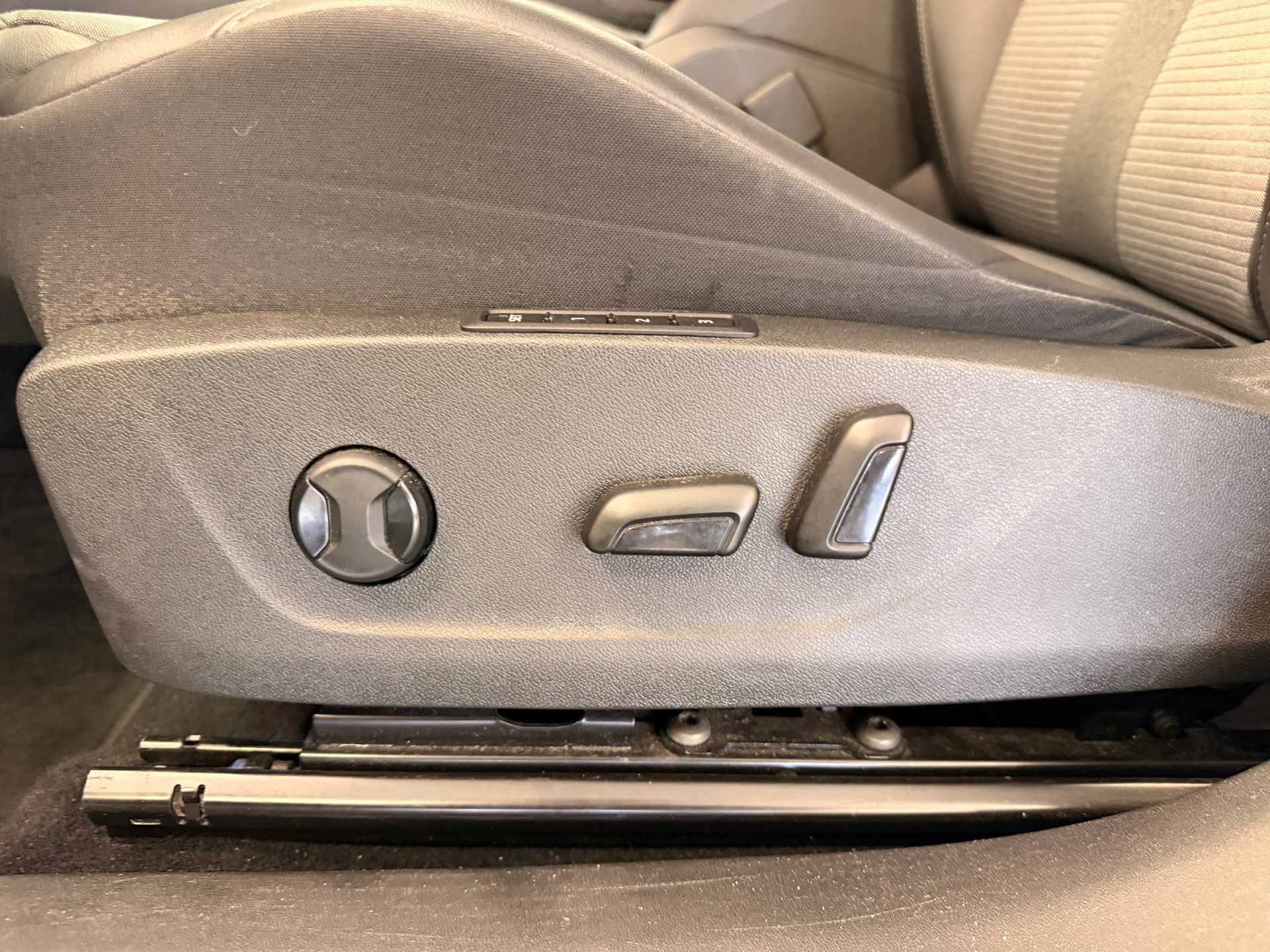 Foto van Skoda Enyaq 80