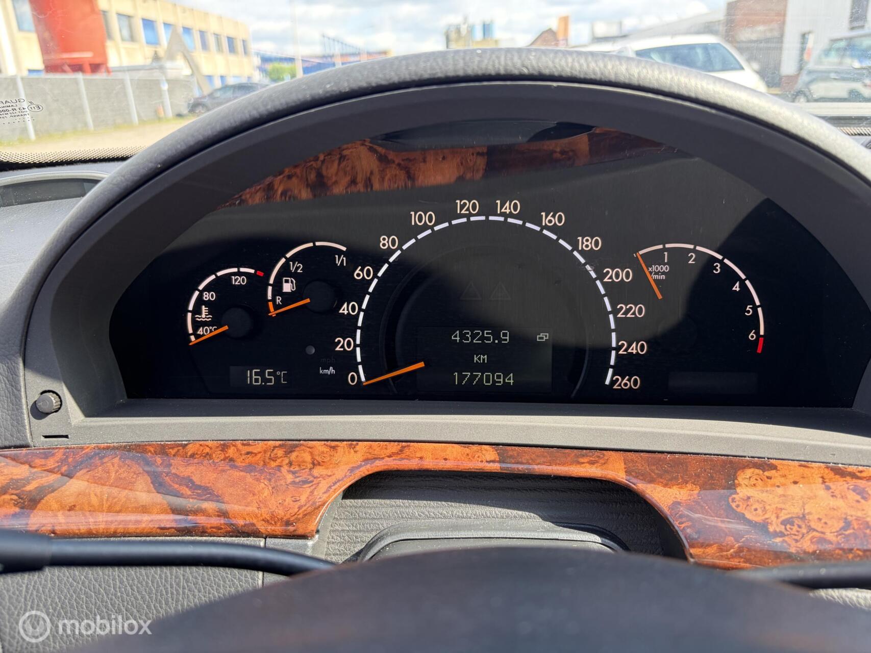 Foto van Mercedes-Benz S 500