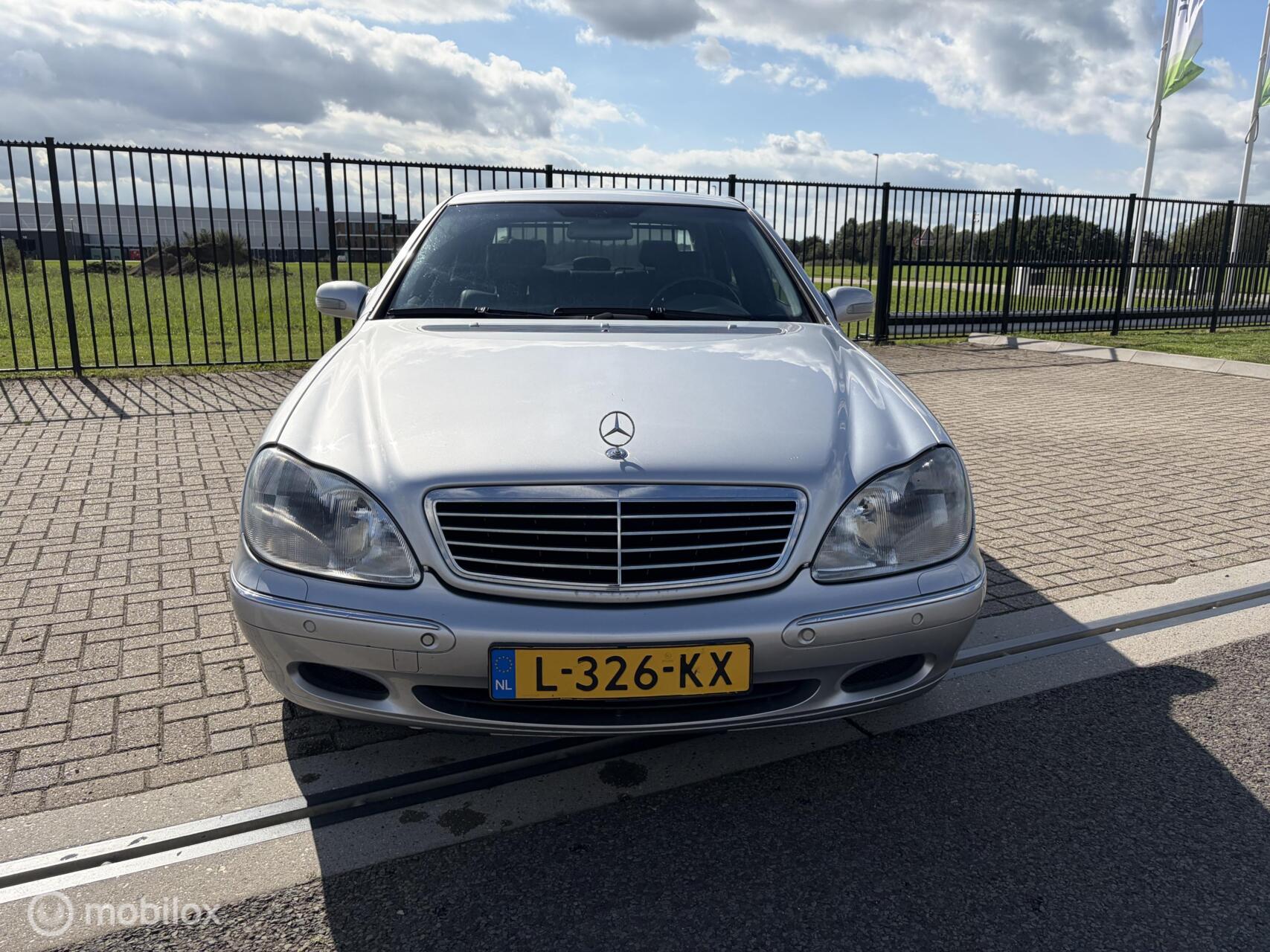 Foto van Mercedes-Benz S 500