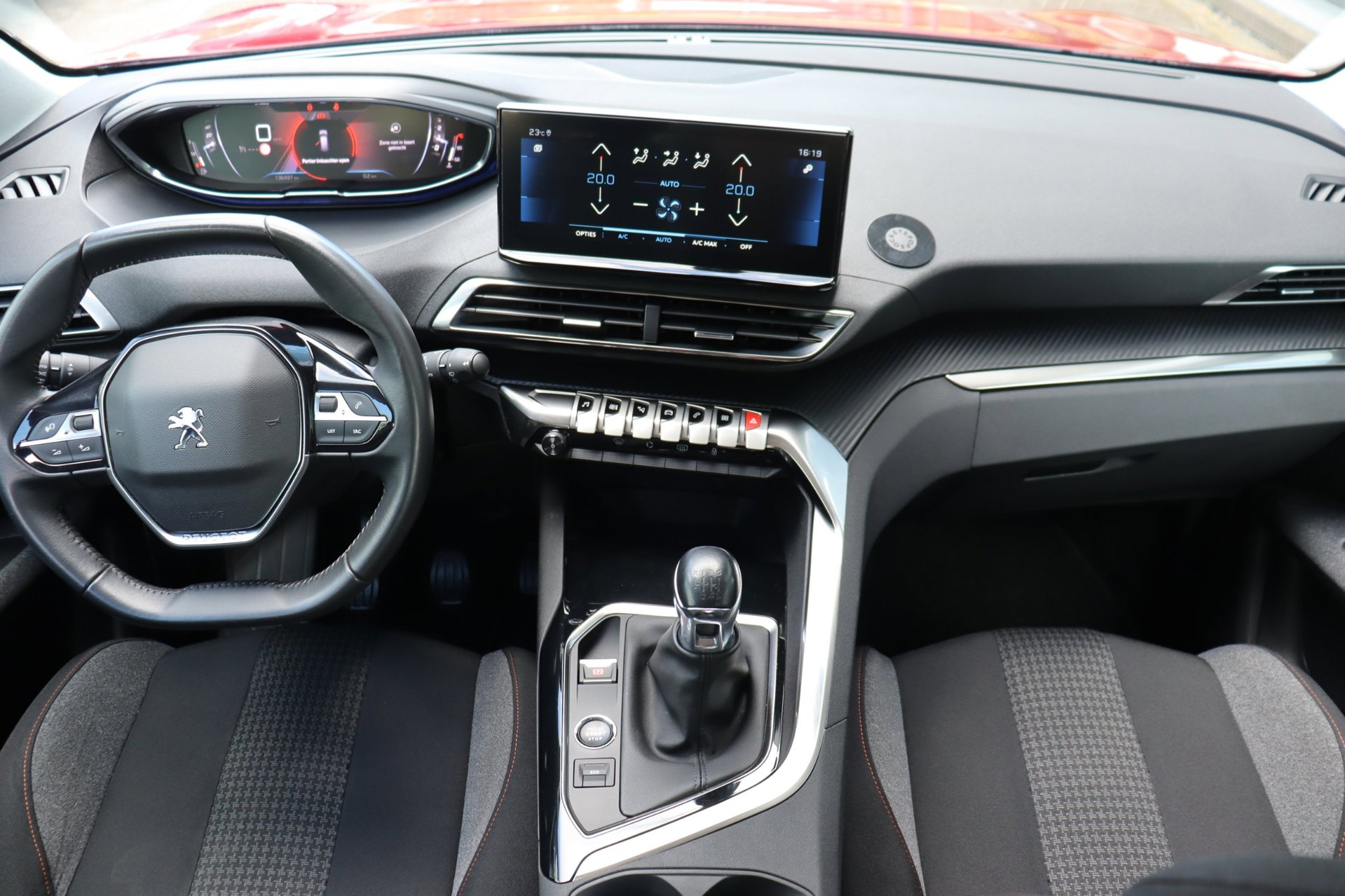Foto van Peugeot 5008