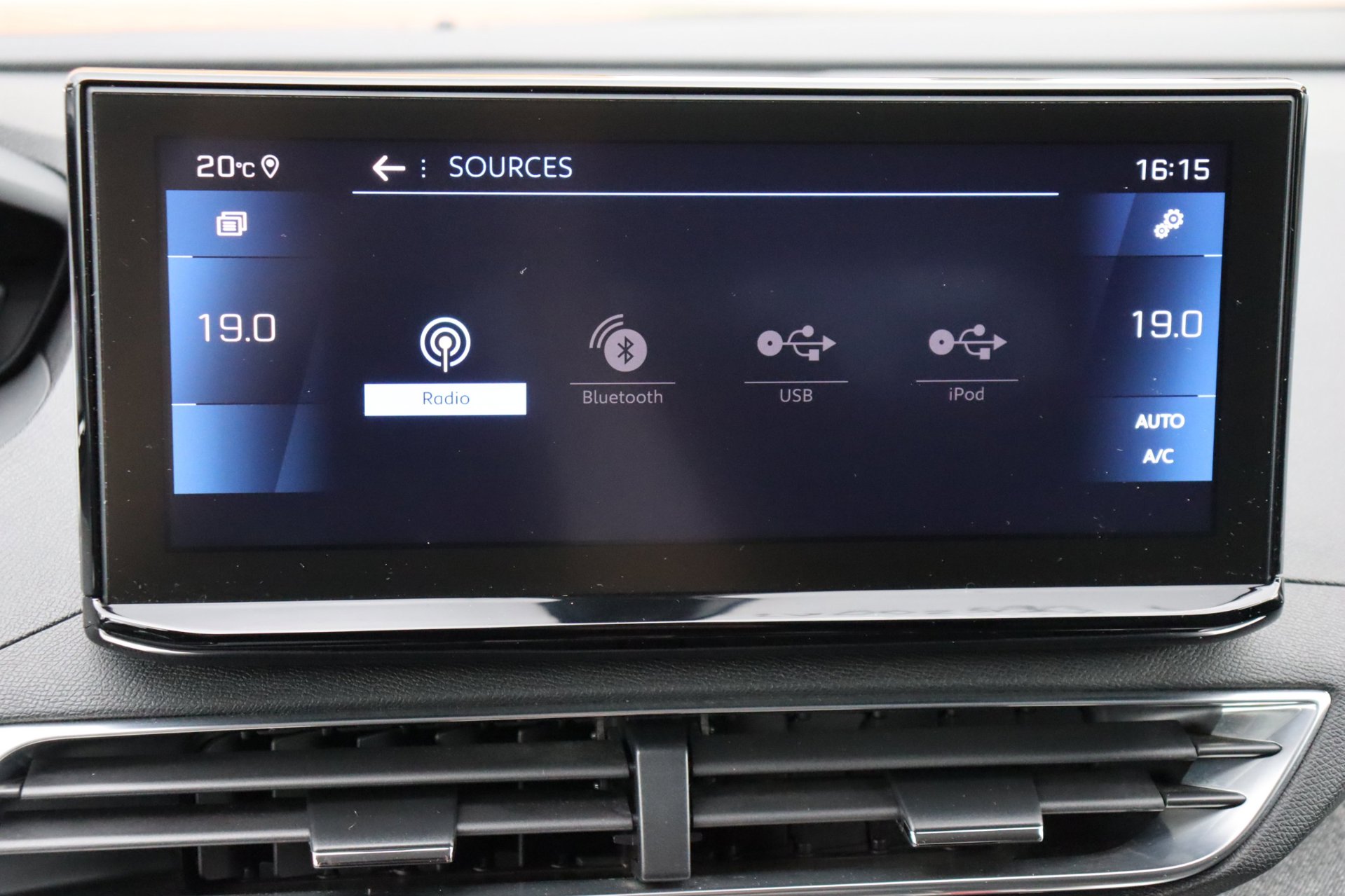 Foto van Peugeot 5008