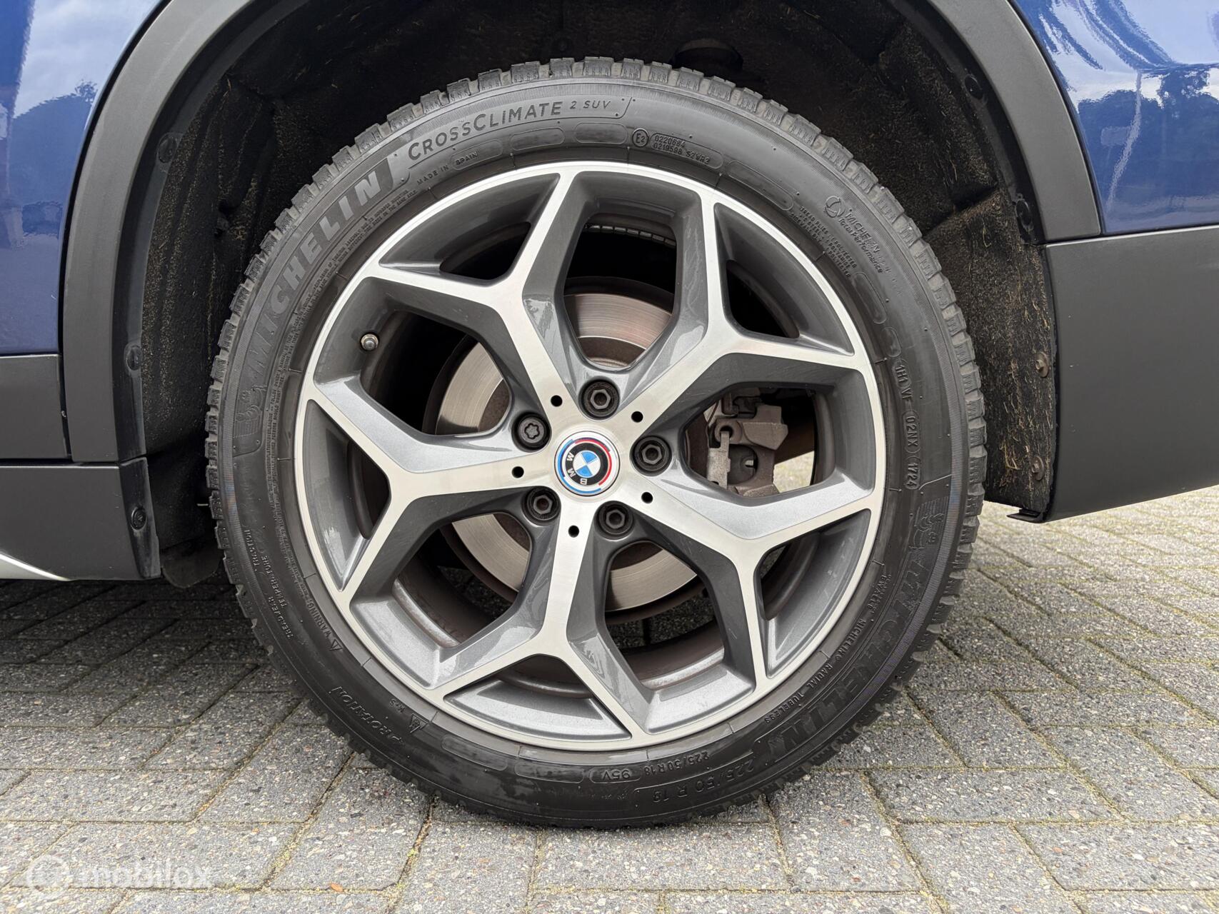 Foto van BMW X1 Xdrive20i