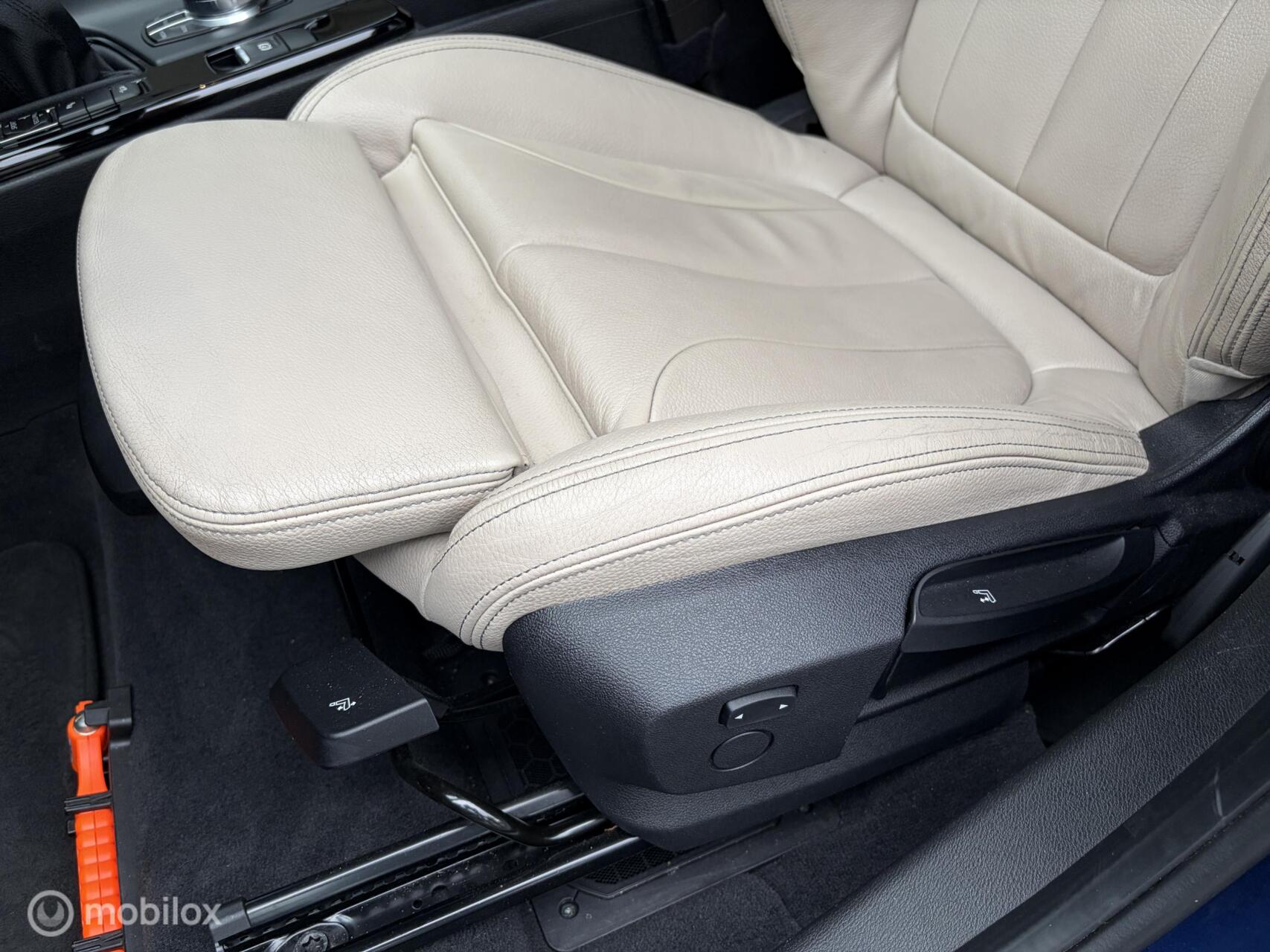 Foto van BMW X1 Xdrive20i