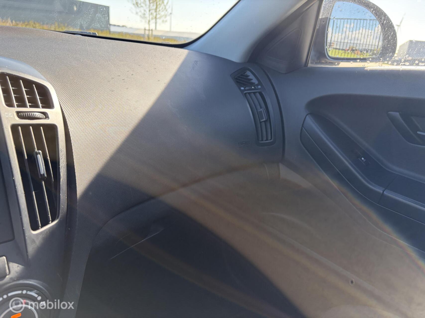 Foto van Kia Cee D