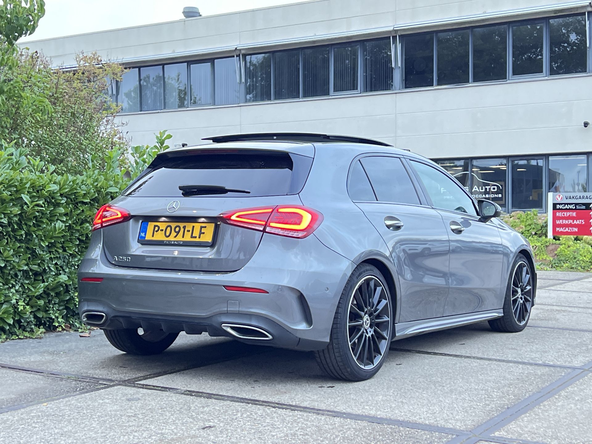 Foto van Mercedes-Benz A 250