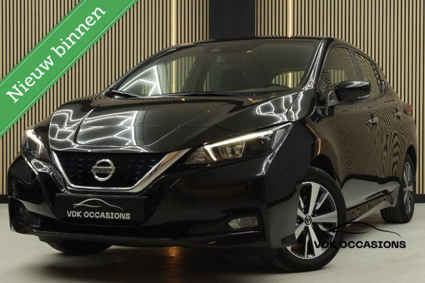Nissan Nissan Leaf 40kwh Acenta 40 kWh |Keyless |Stoel/Stuur verw |Camera 2021 - voorkant