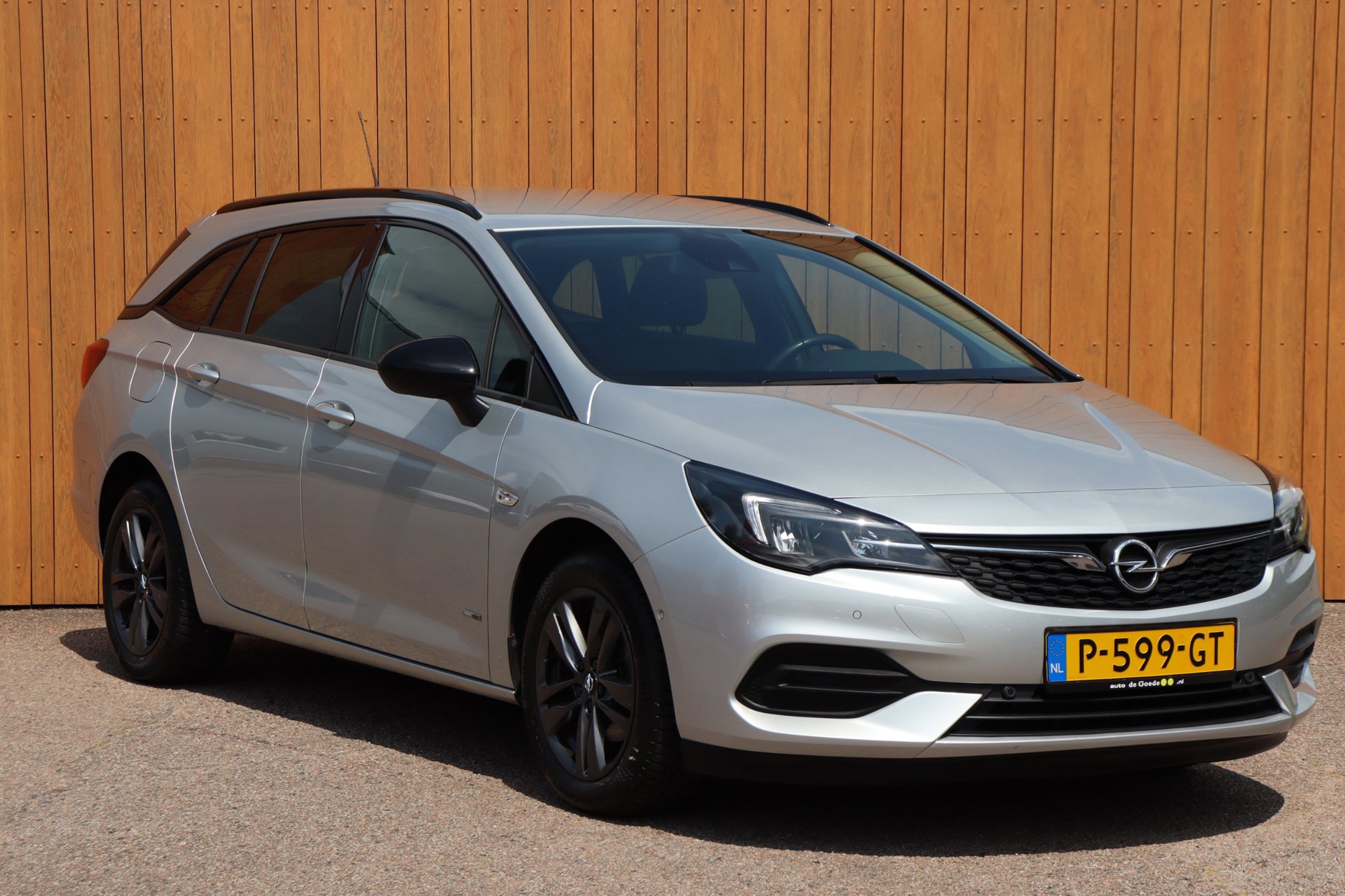 Foto van Opel Astra Sports Tourer+
