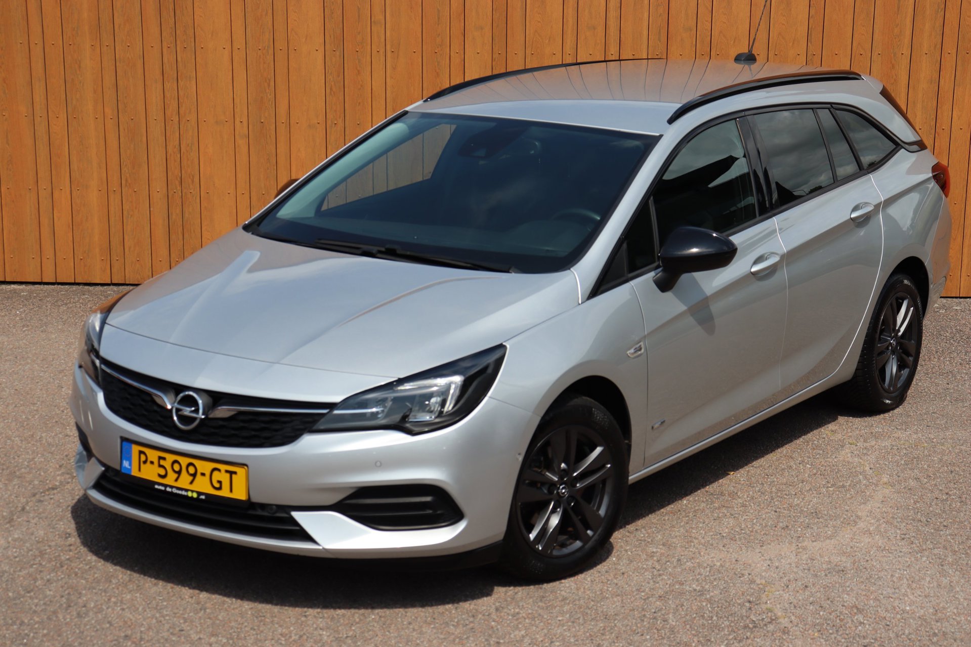 Foto van Opel Astra Sports Tourer+