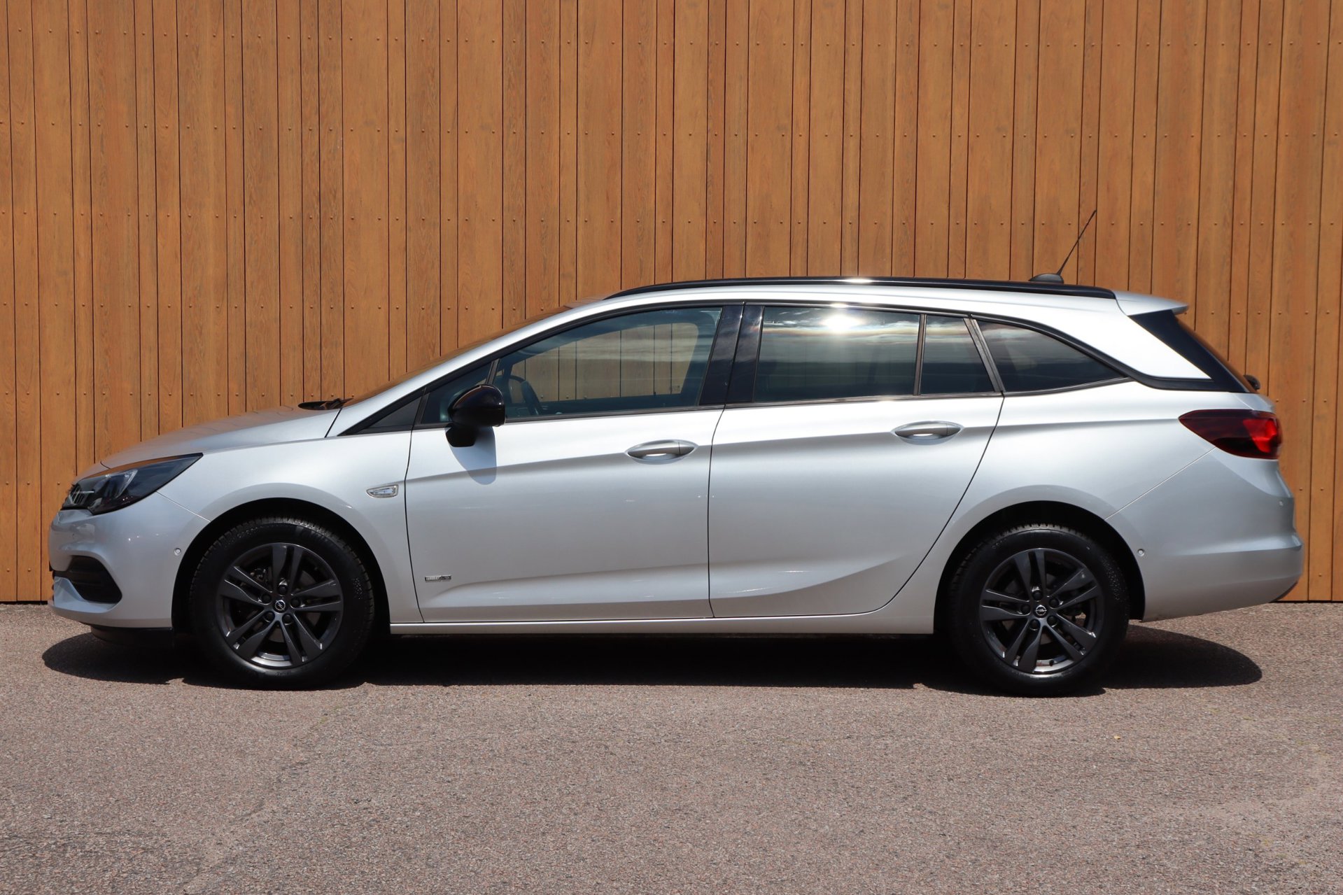 Foto van Opel Astra Sports Tourer+