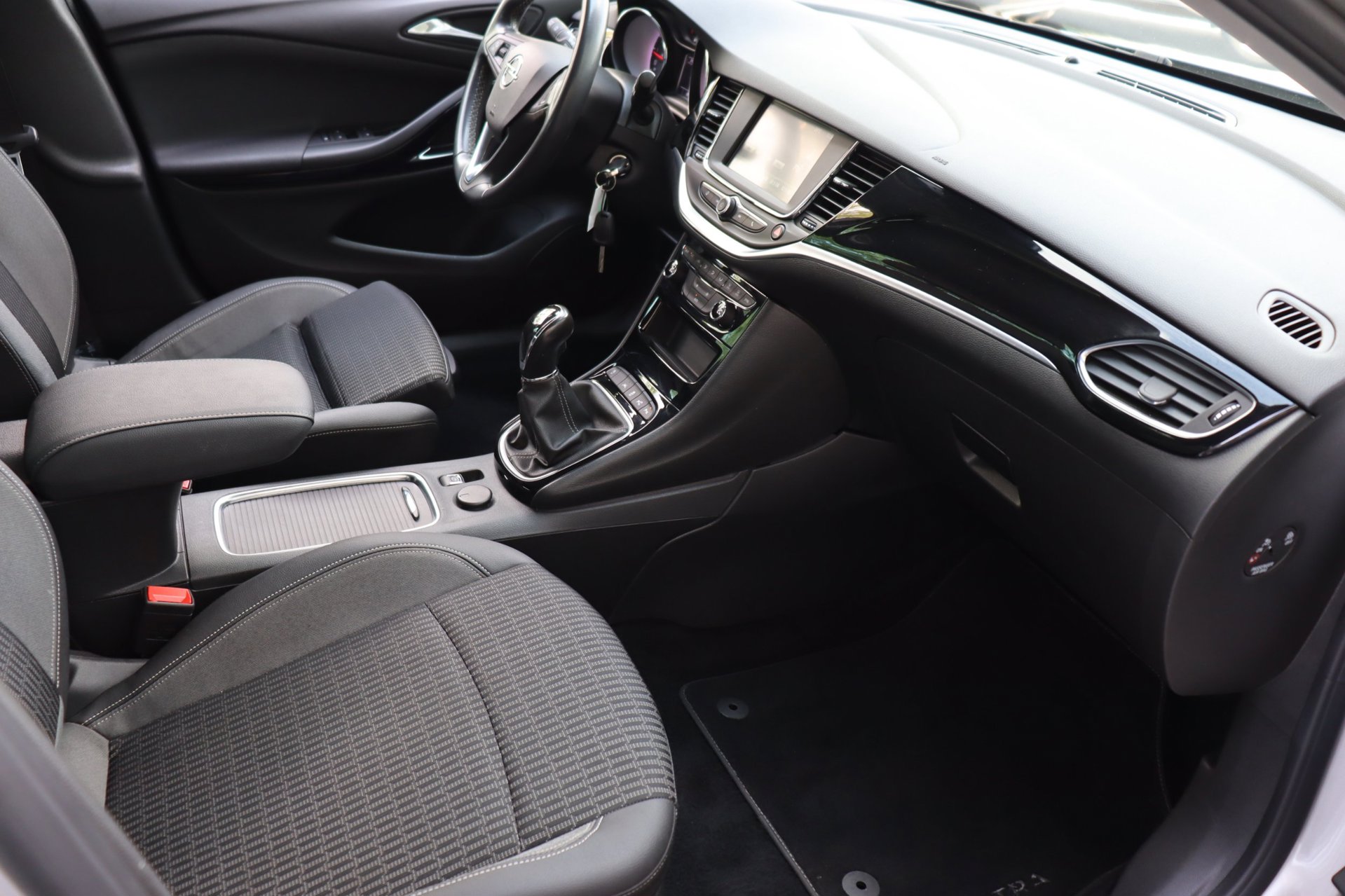 Foto van Opel Astra Sports Tourer+