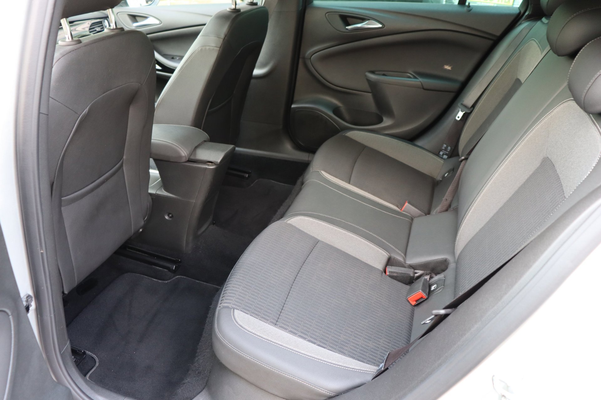 Foto van Opel Astra Sports Tourer+