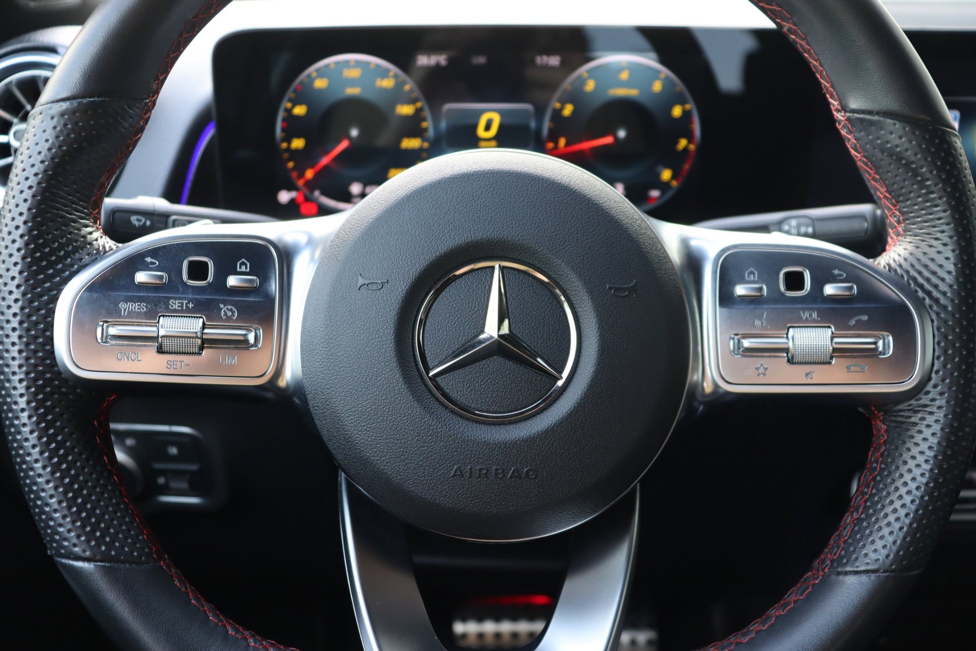 Foto van Mercedes-Benz GLB 200