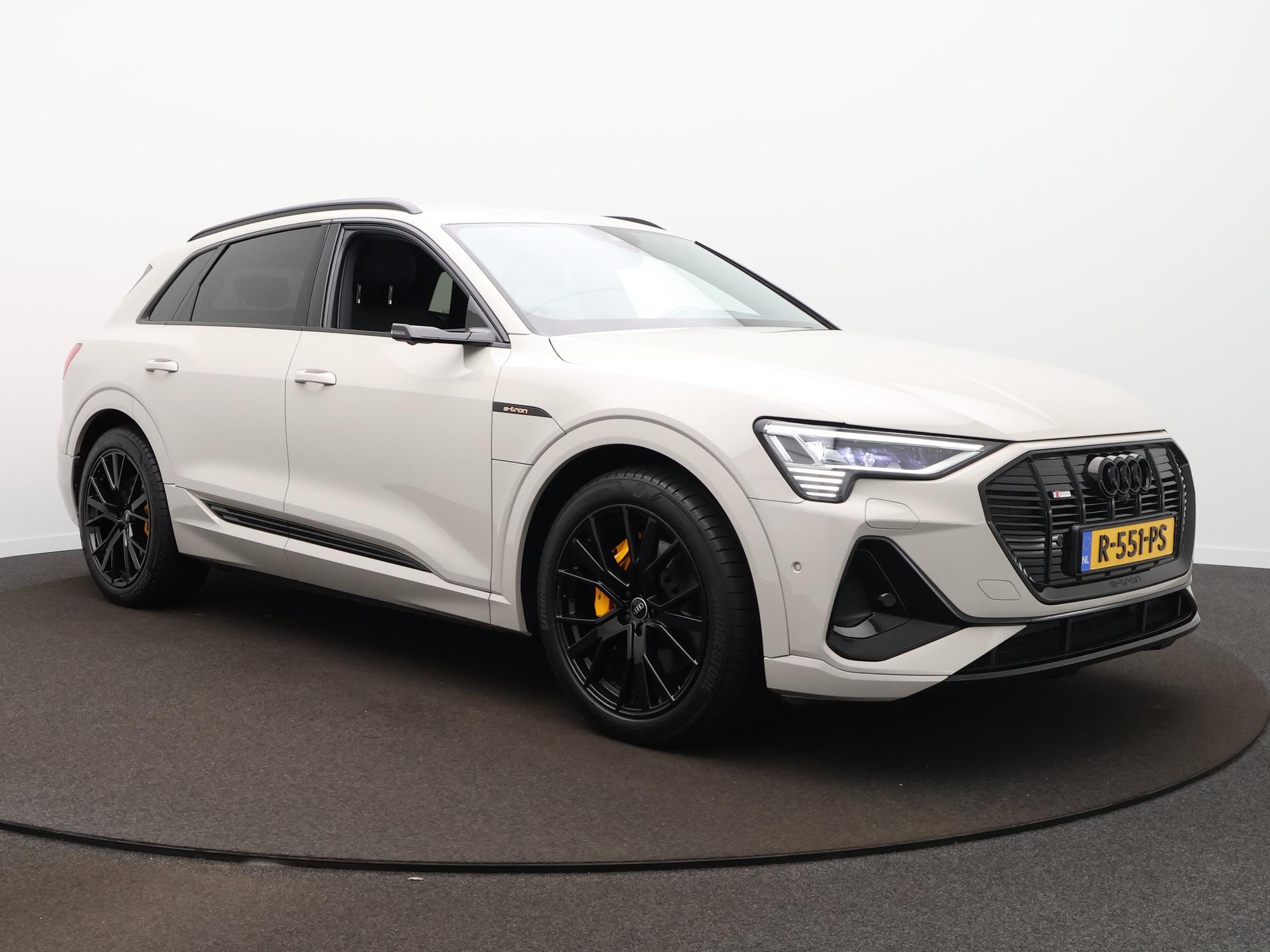 Foto van Audi E-tron 55