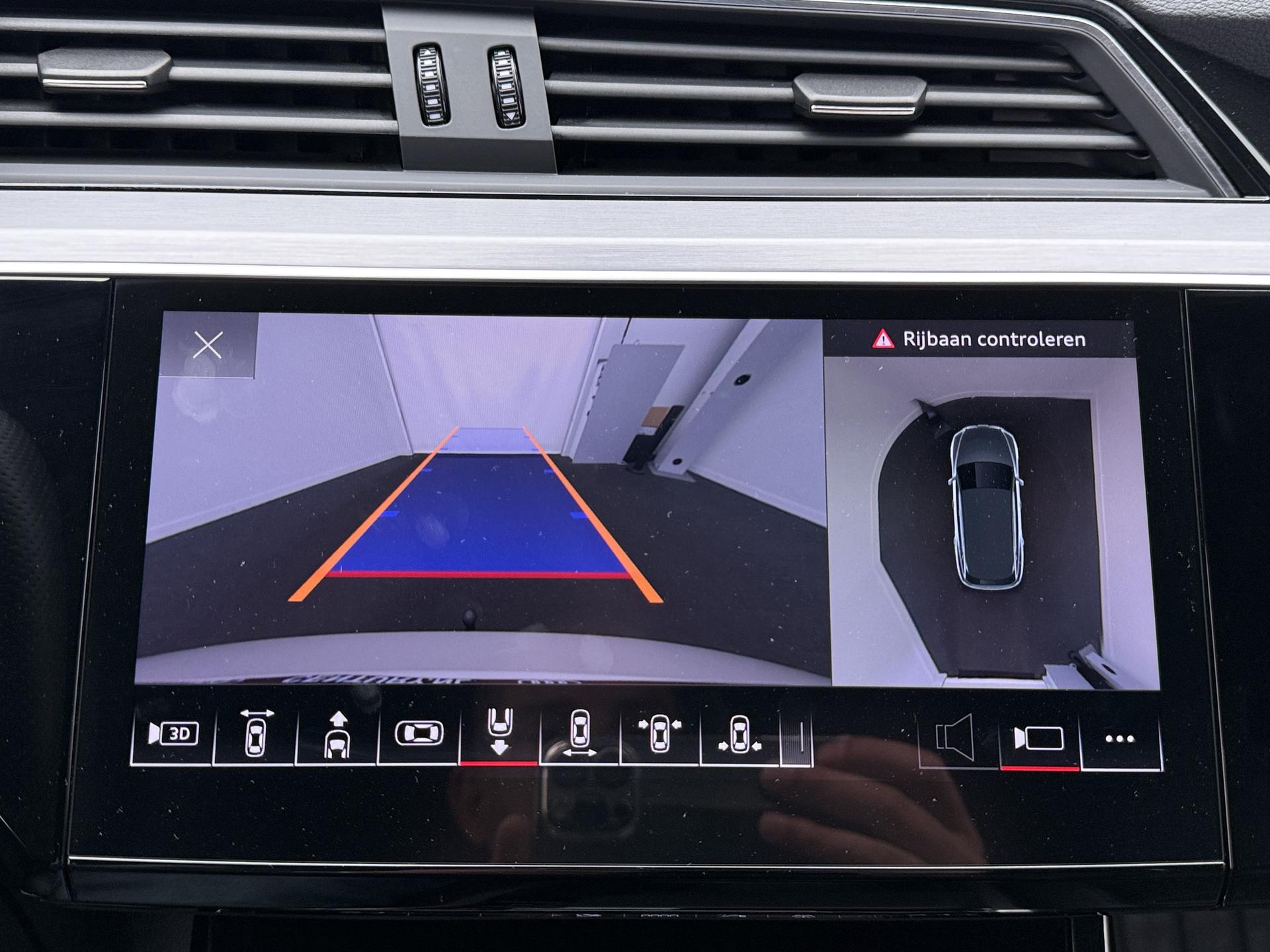 Foto van Audi E-tron 55