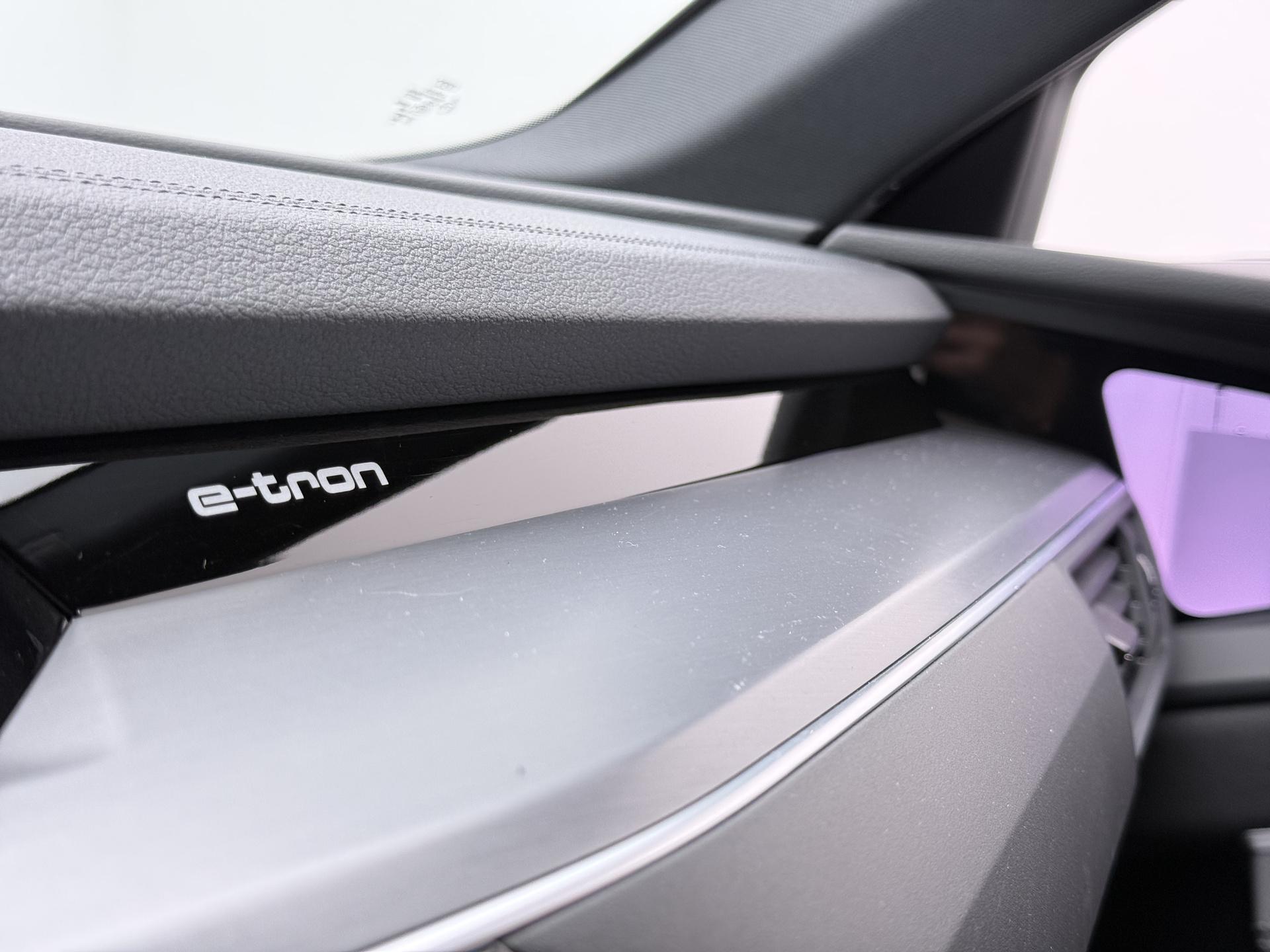 Foto van Audi E-tron 55
