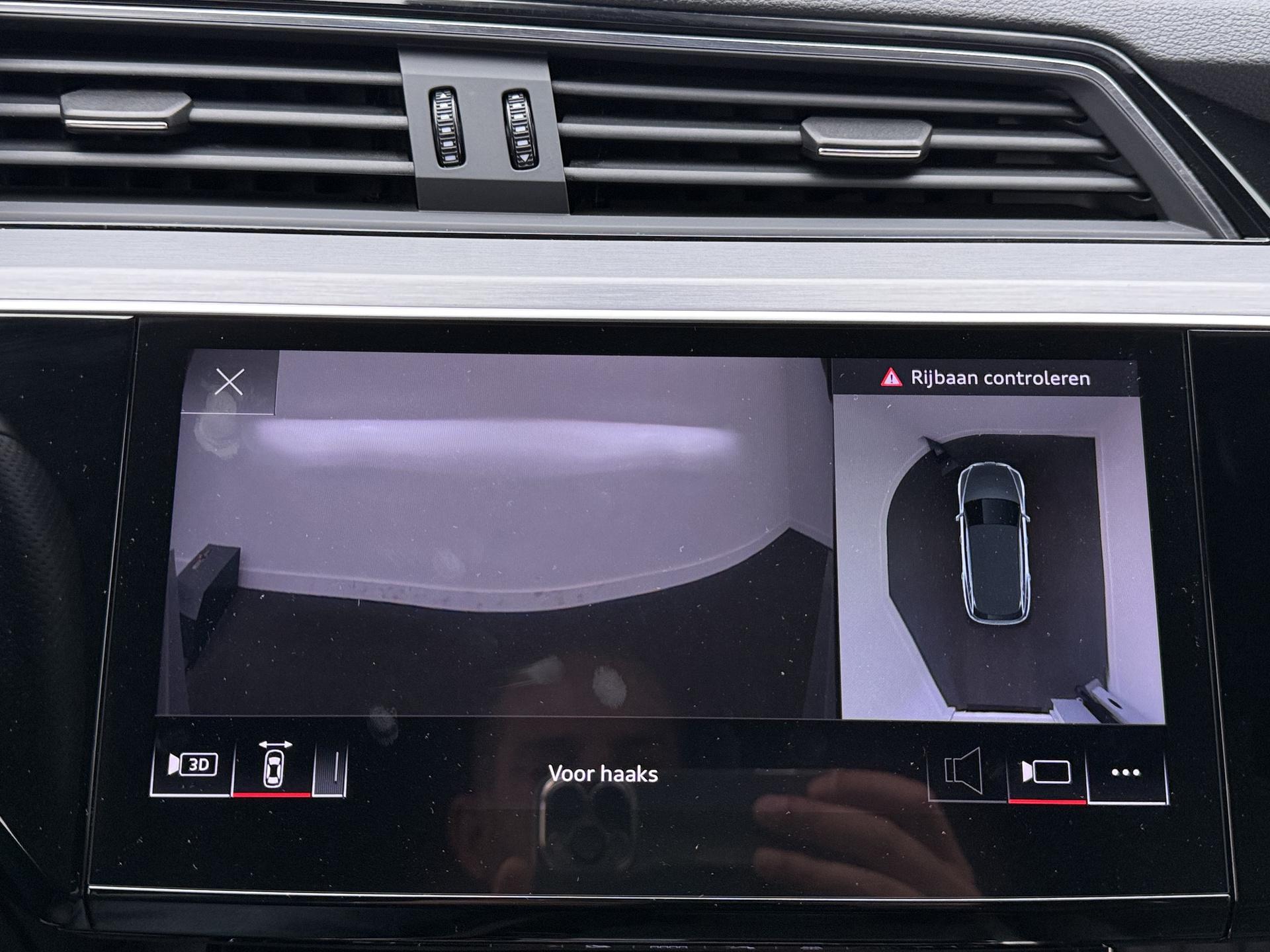 Foto van Audi E-tron 55