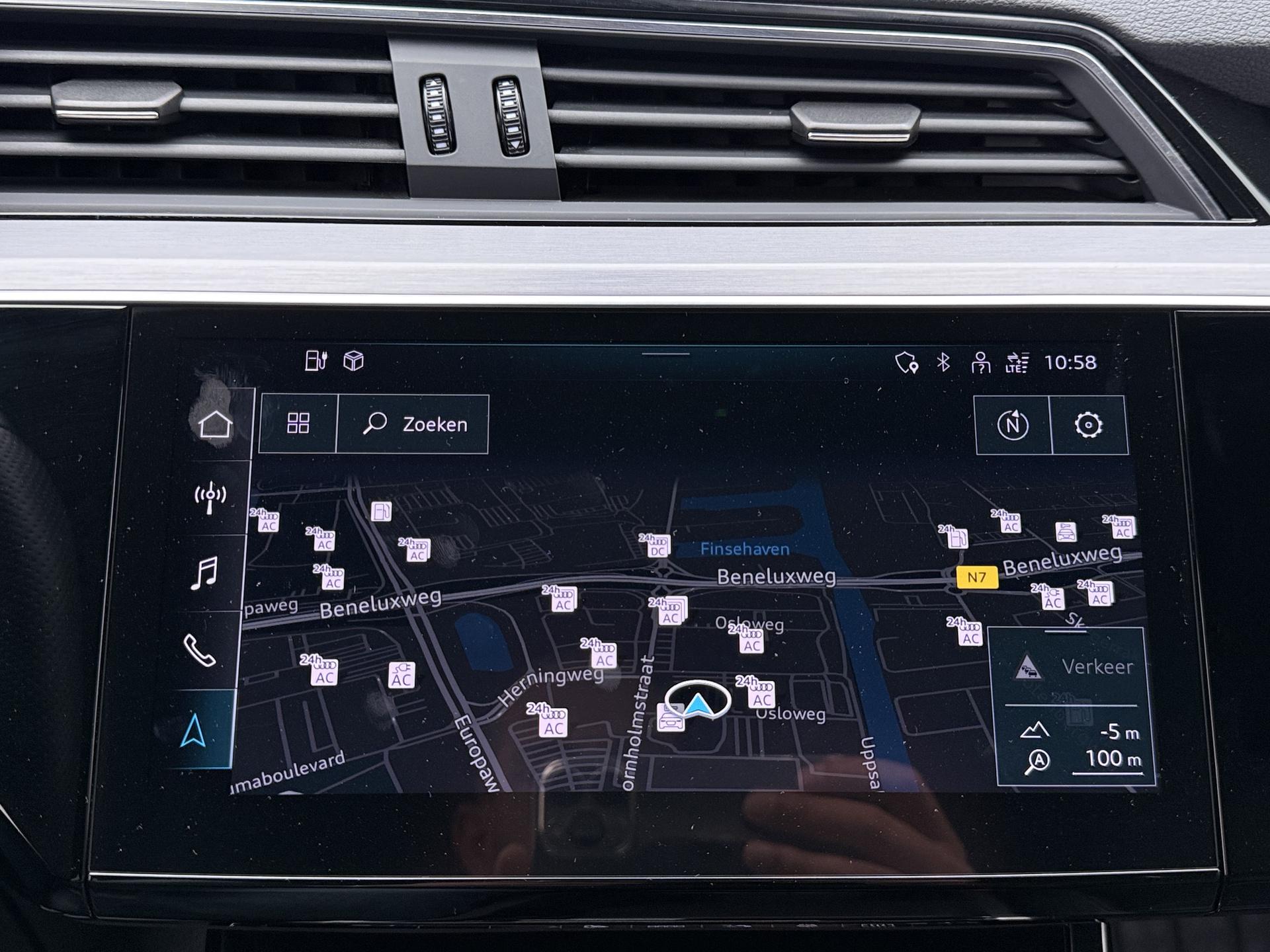 Foto van Audi E-tron 55