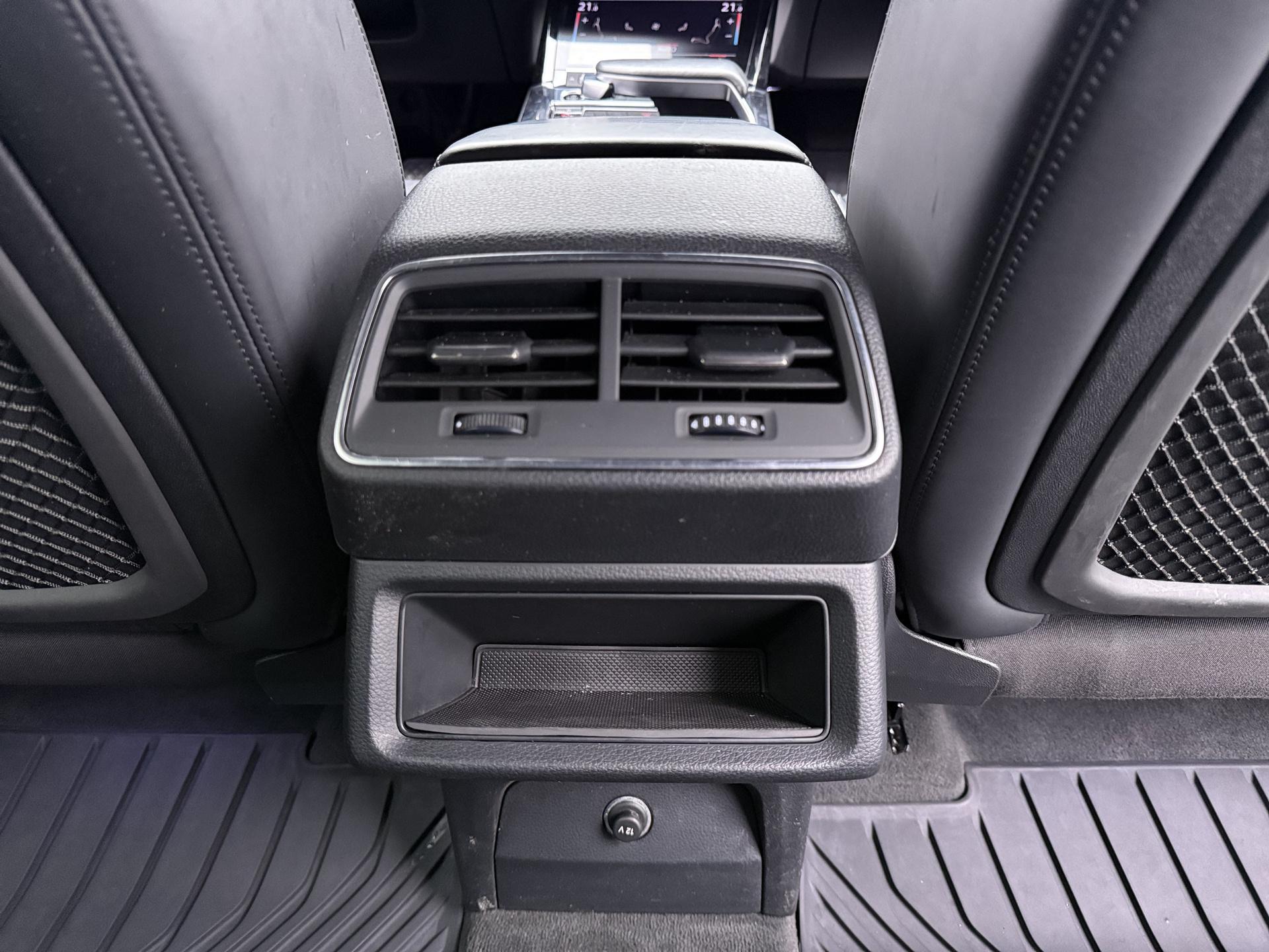 Foto van Audi E-tron 55